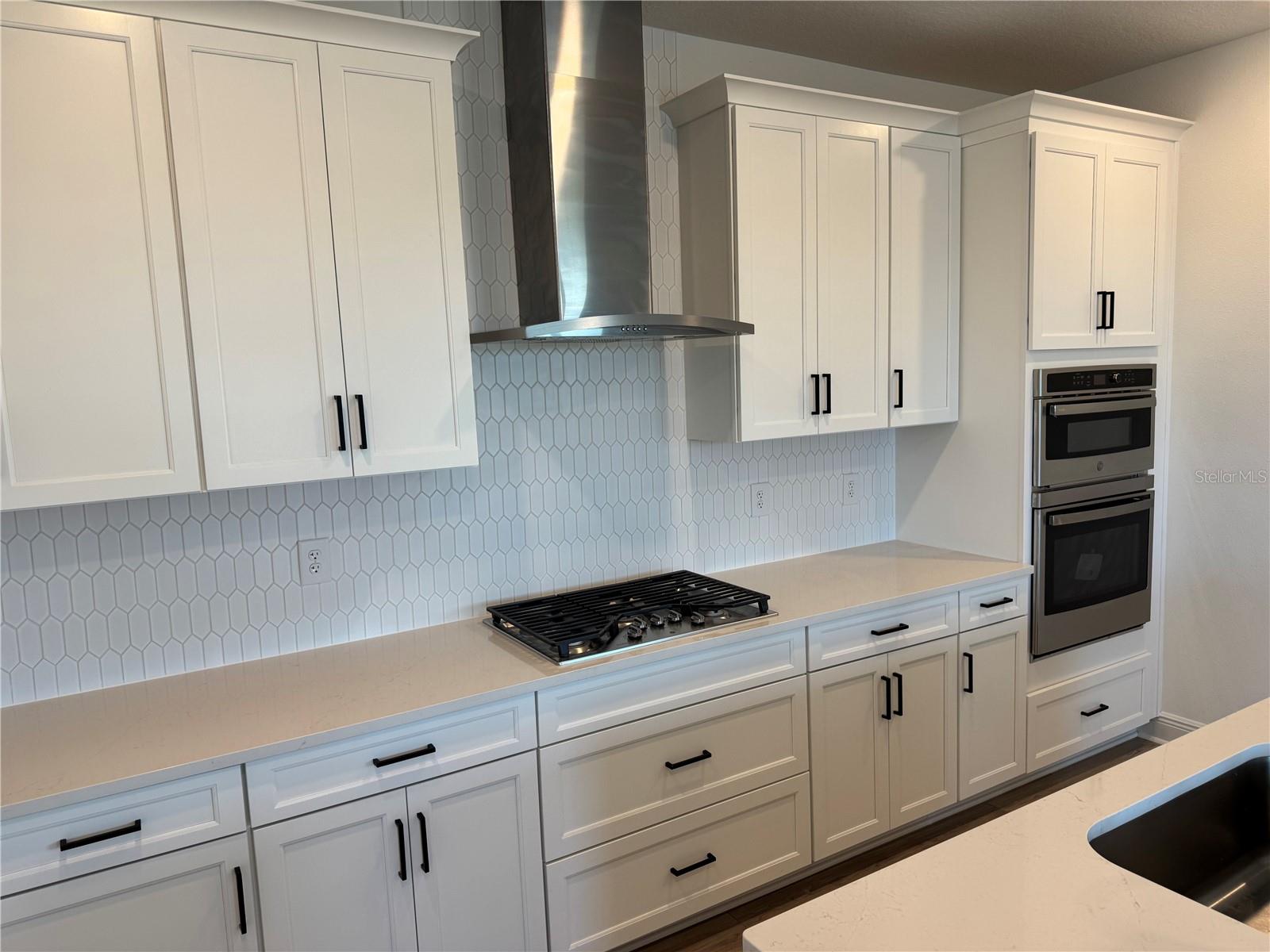 Image 9 of 41 For 8007 Seaflower Parkway