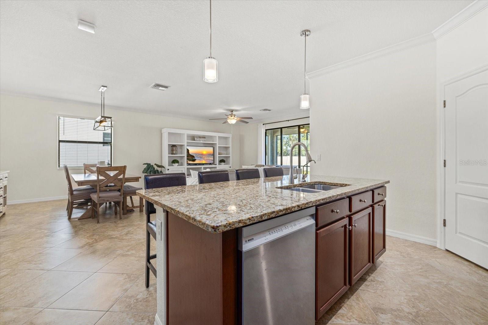 Image 16 of 43 For 707 Fire Bush Court