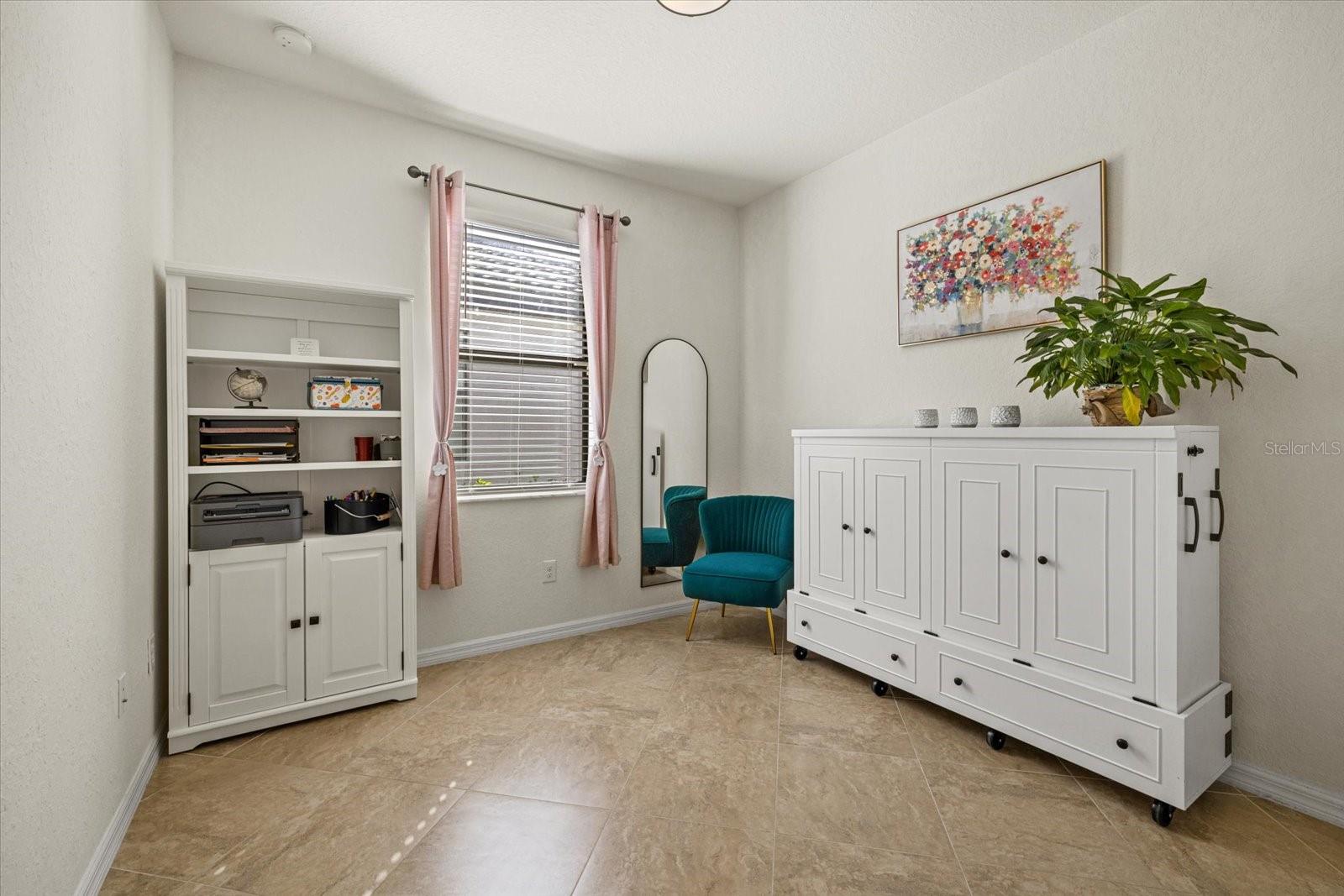 Image 28 of 43 For 707 Fire Bush Court