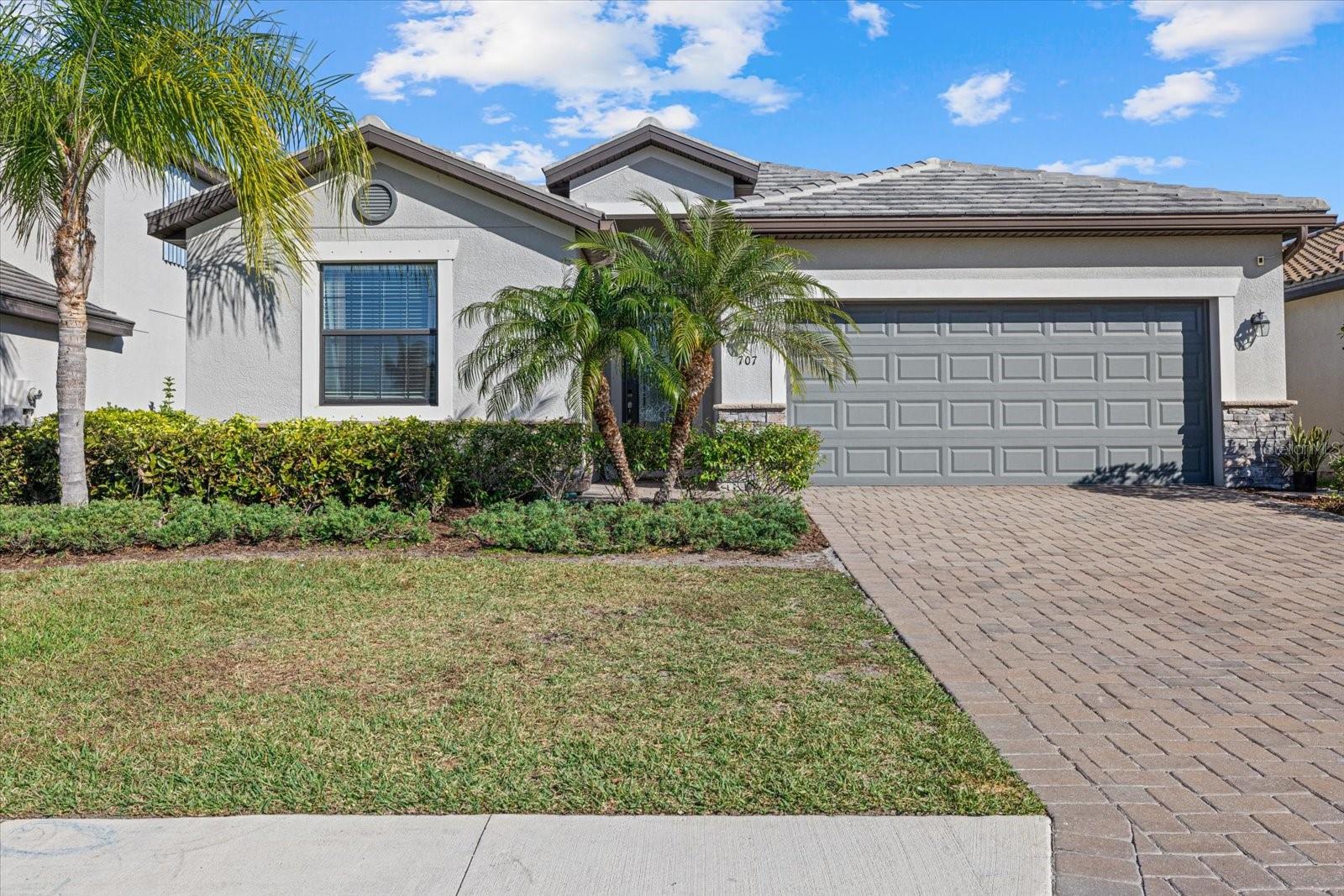 Image 37 of 43 For 707 Fire Bush Court