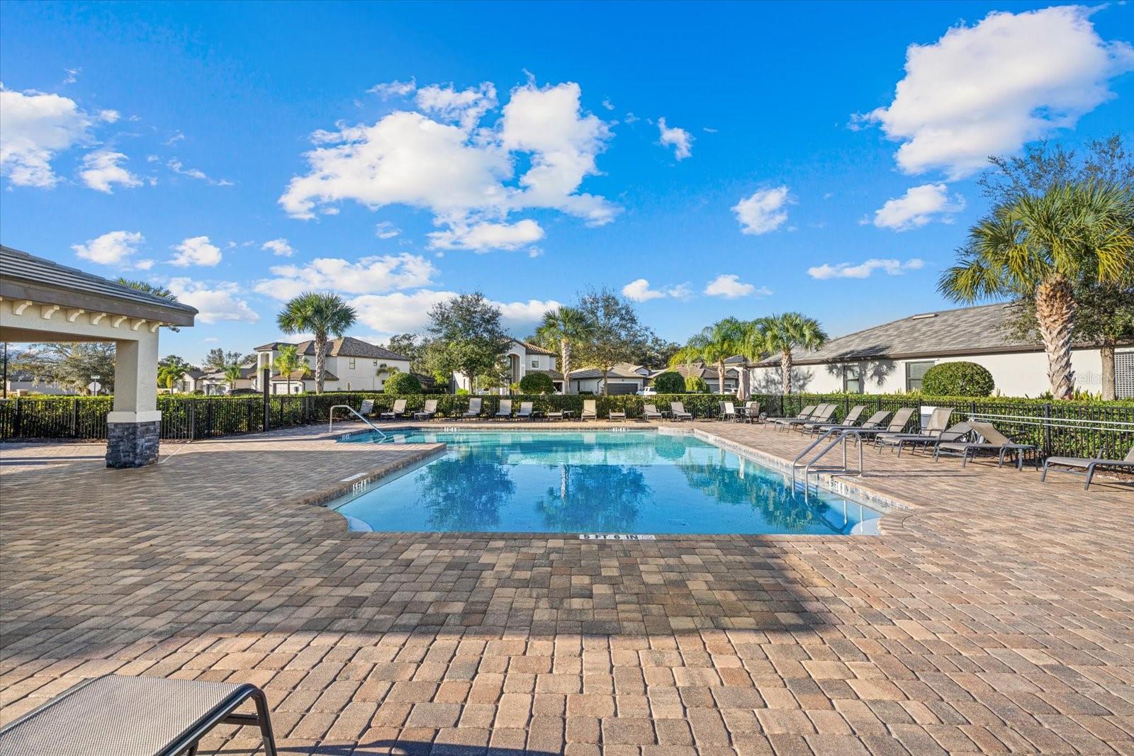 Image 41 of 43 For 707 Fire Bush Court