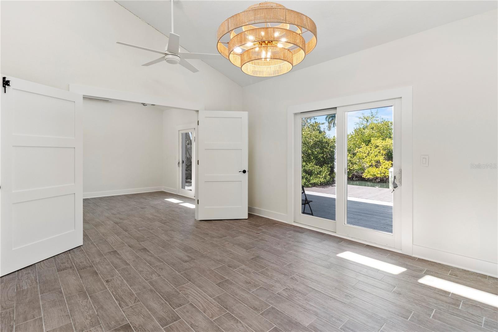 Image 16 of 43 For 518 56th Street