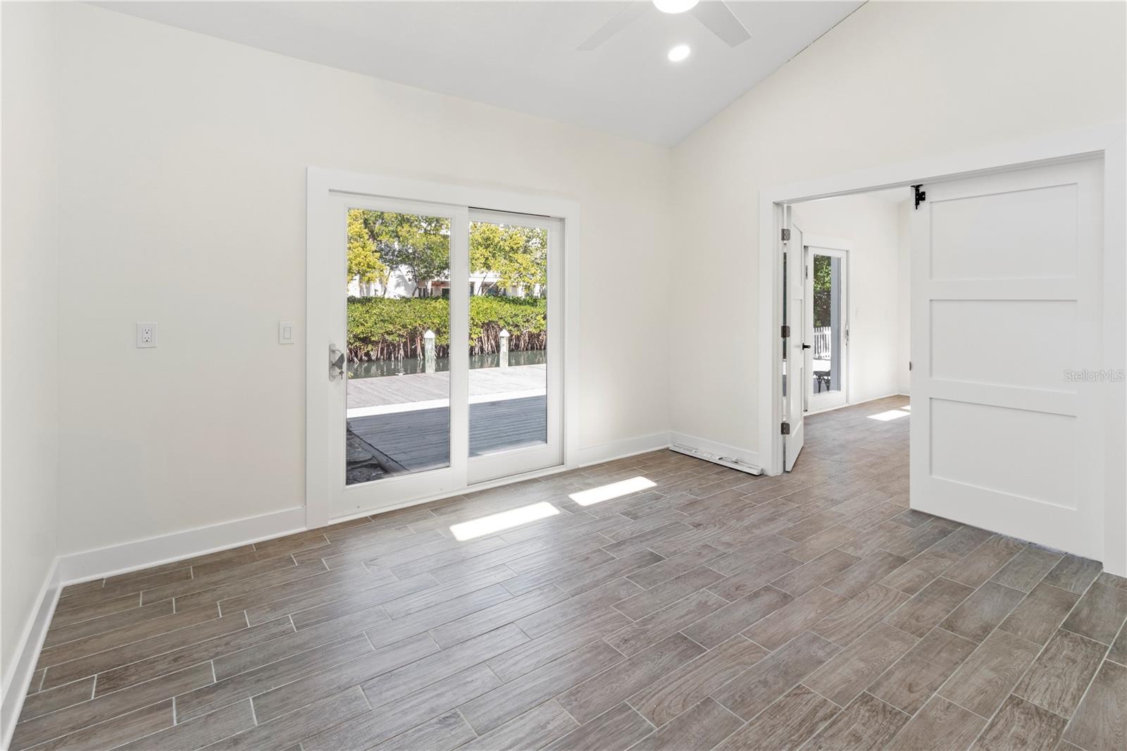 Image 19 of 43 For 518 56th Street