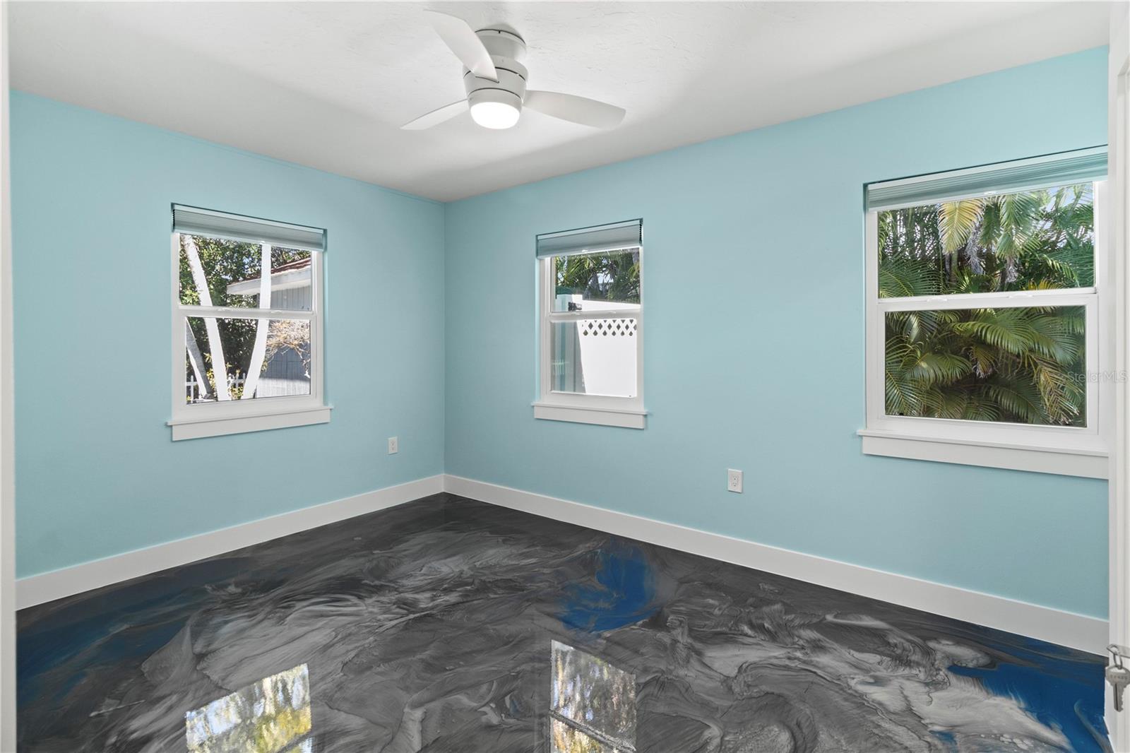 Image 24 of 43 For 518 56th Street