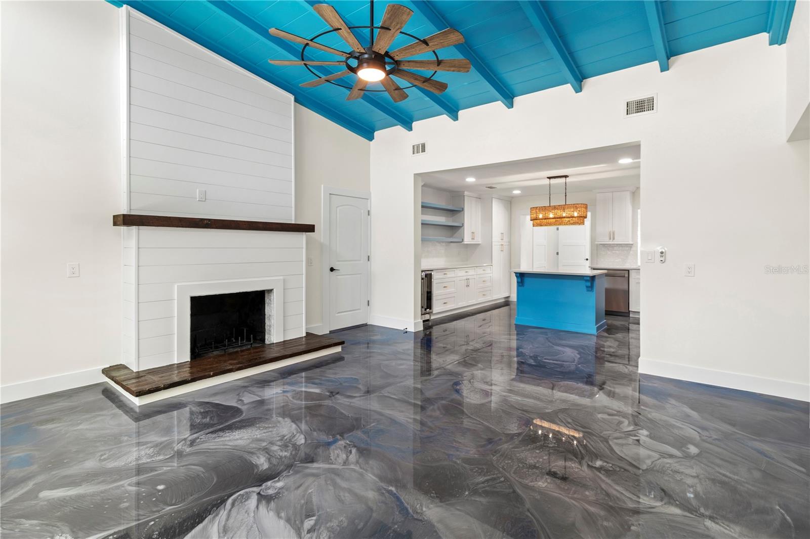 Image 5 of 43 For 518 56th Street