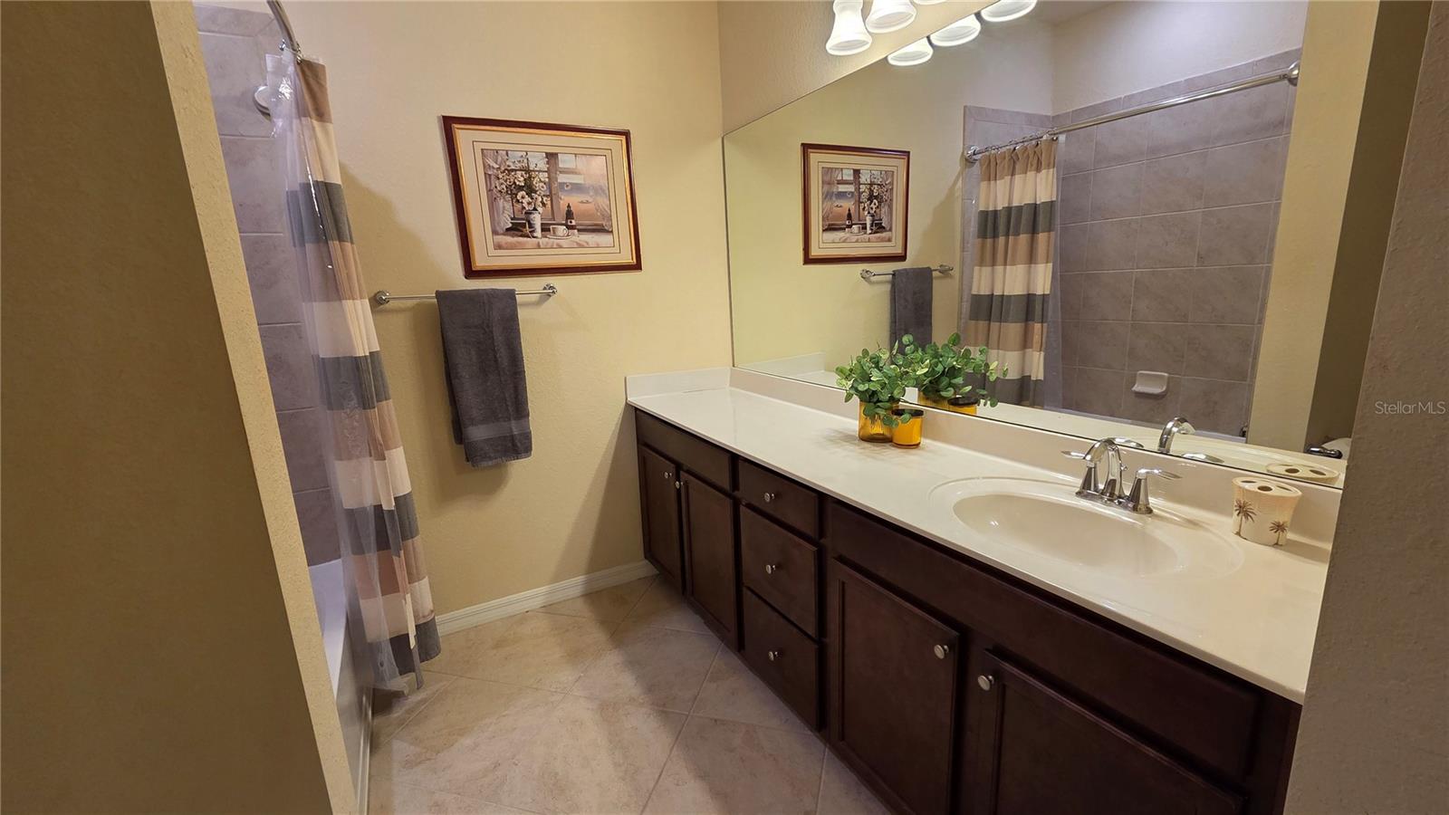 Image 17 of 34 For 20178 Lagente Circle