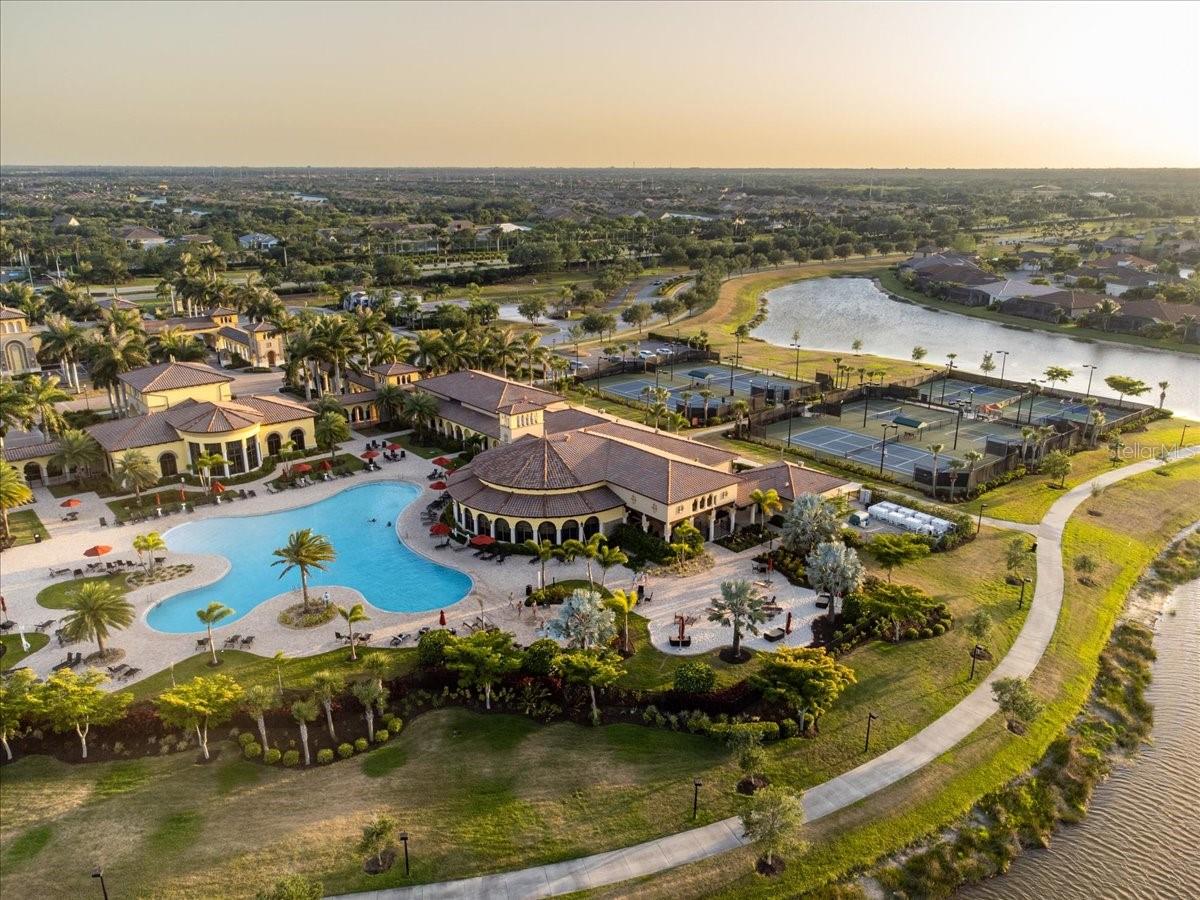 Image 23 of 34 For 20178 Lagente Circle