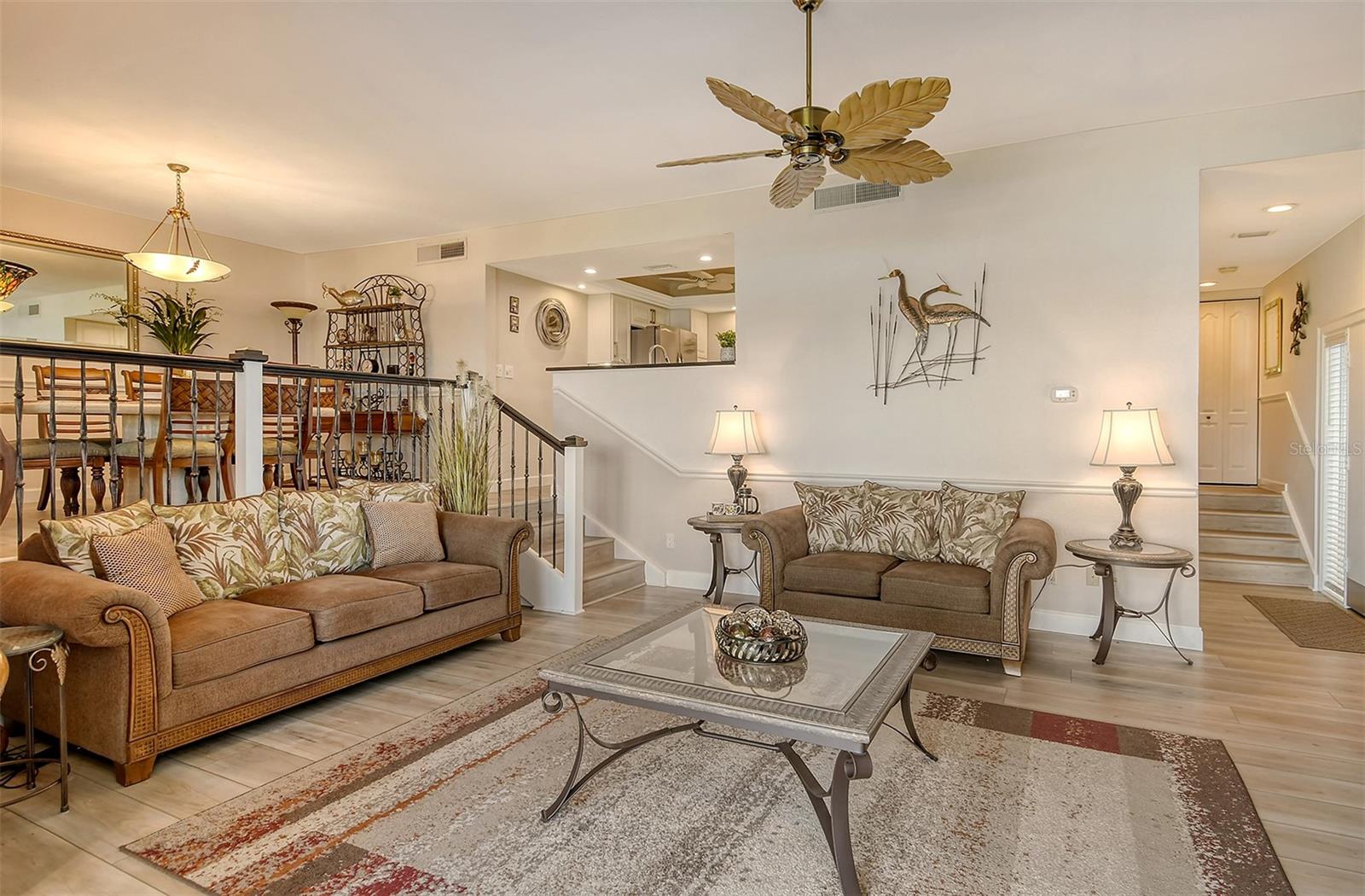 Image 12 of 77 For 6047 Peppertree Way 224