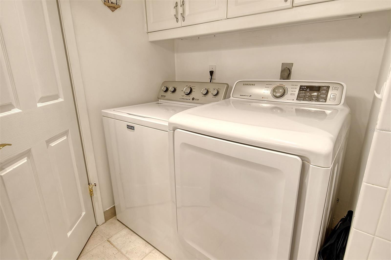 Image 31 of 77 For 6047 Peppertree Way 224