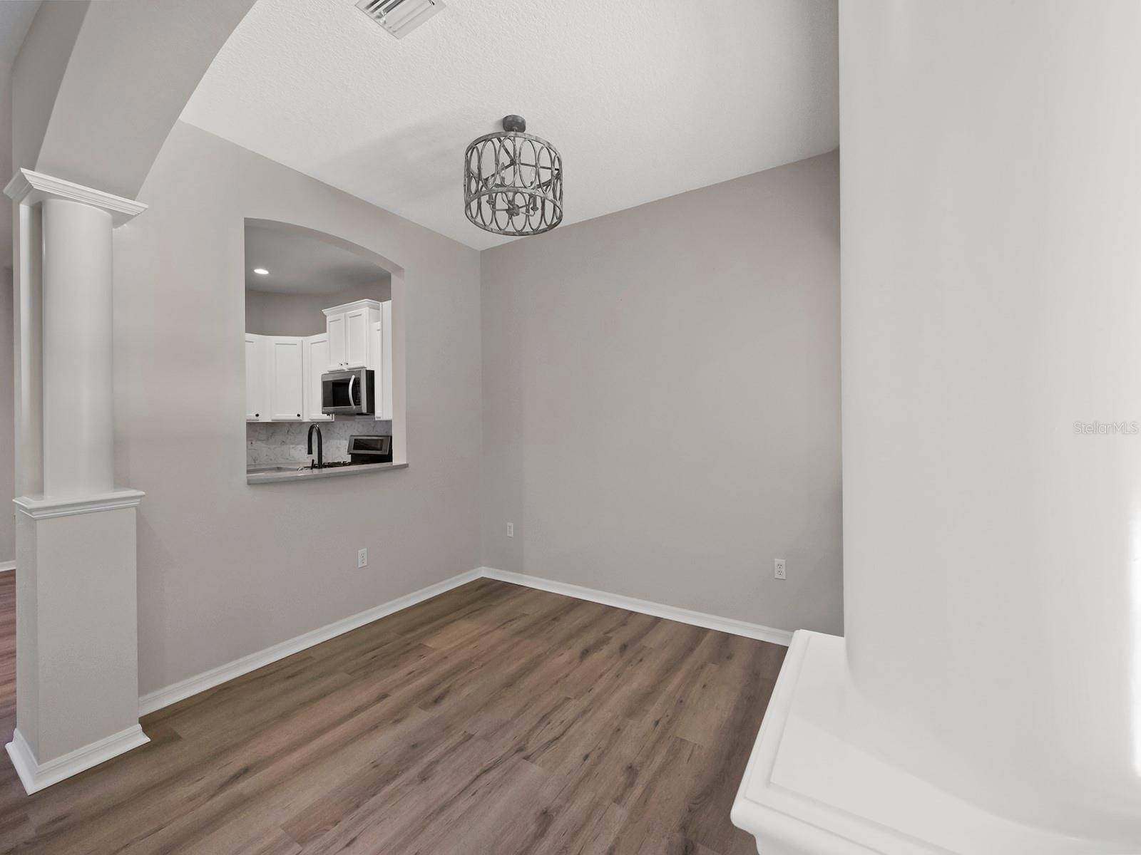 Image 13 of 45 For 6127 Aviary Court