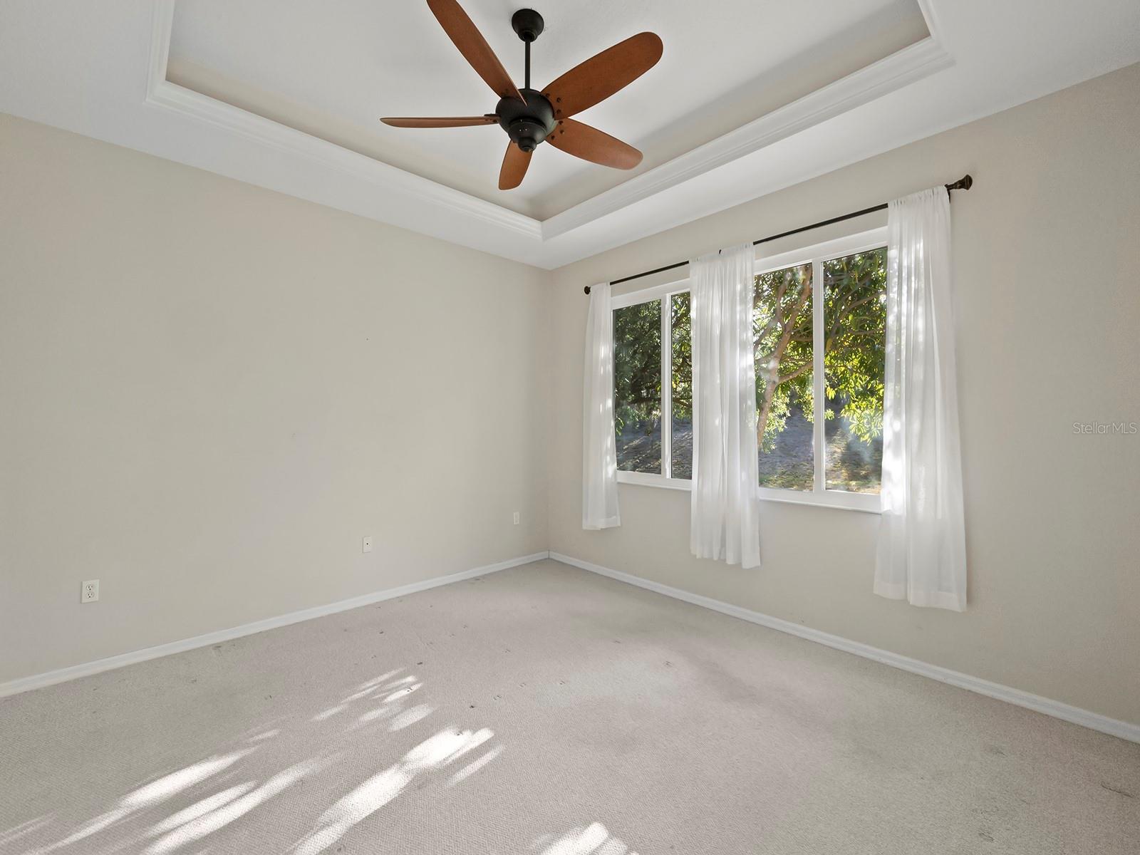 Image 14 of 45 For 6127 Aviary Court