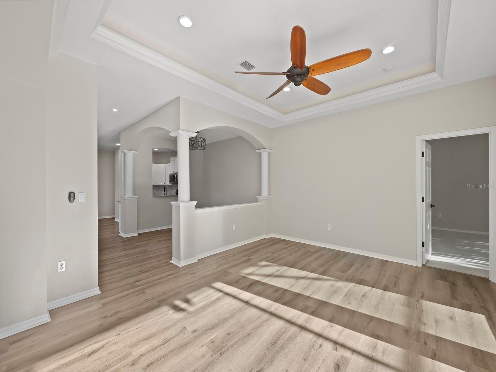 Image 7 of 45 For 6127 Aviary Court