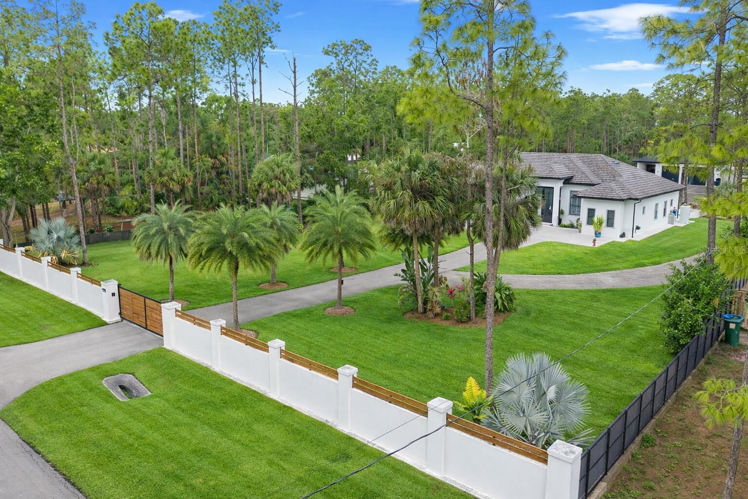 Image 3 of 42 For 1161 22nd Avenue Ne