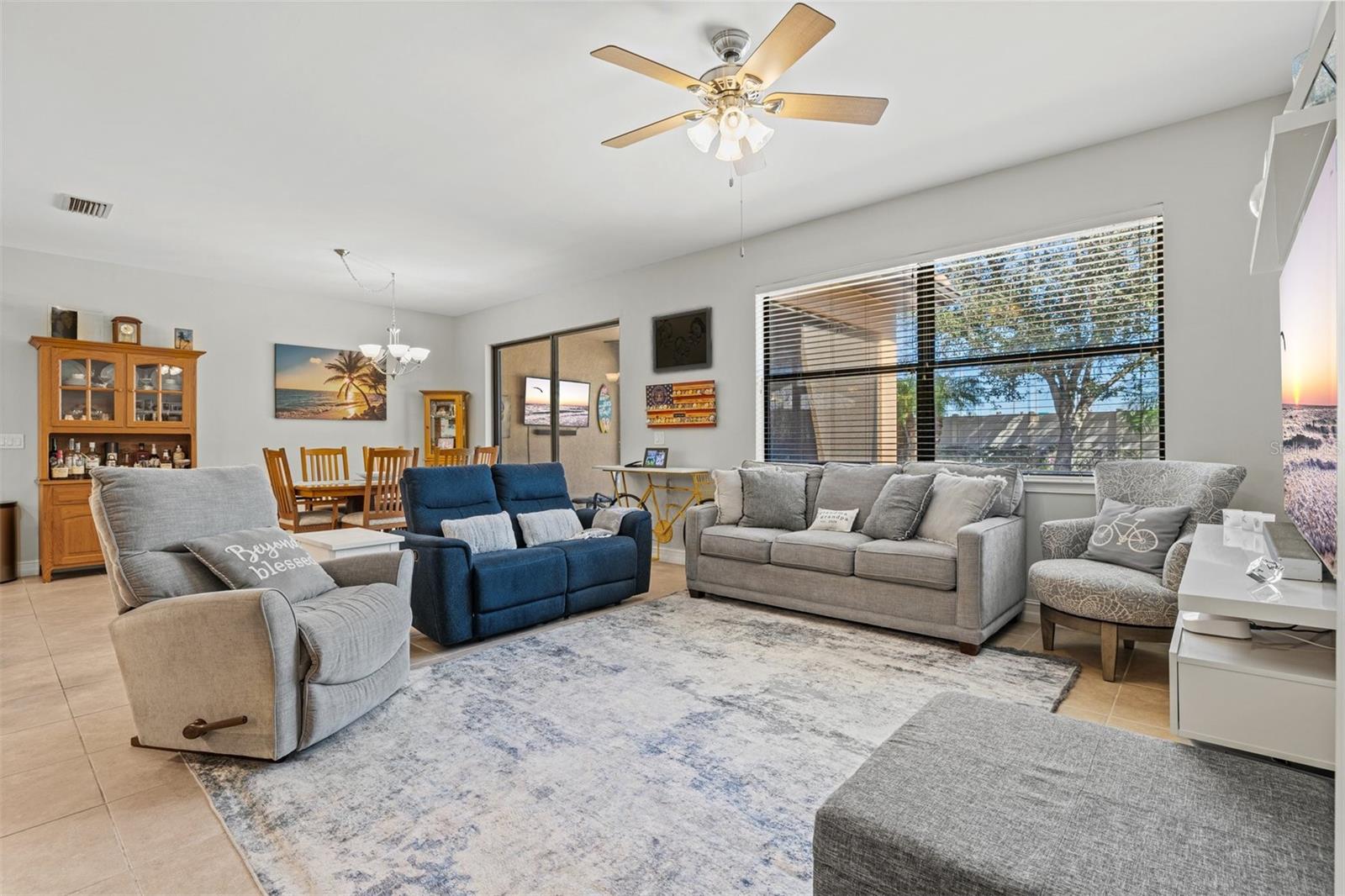 Image 16 of 66 For 1098 Bradberry Drive