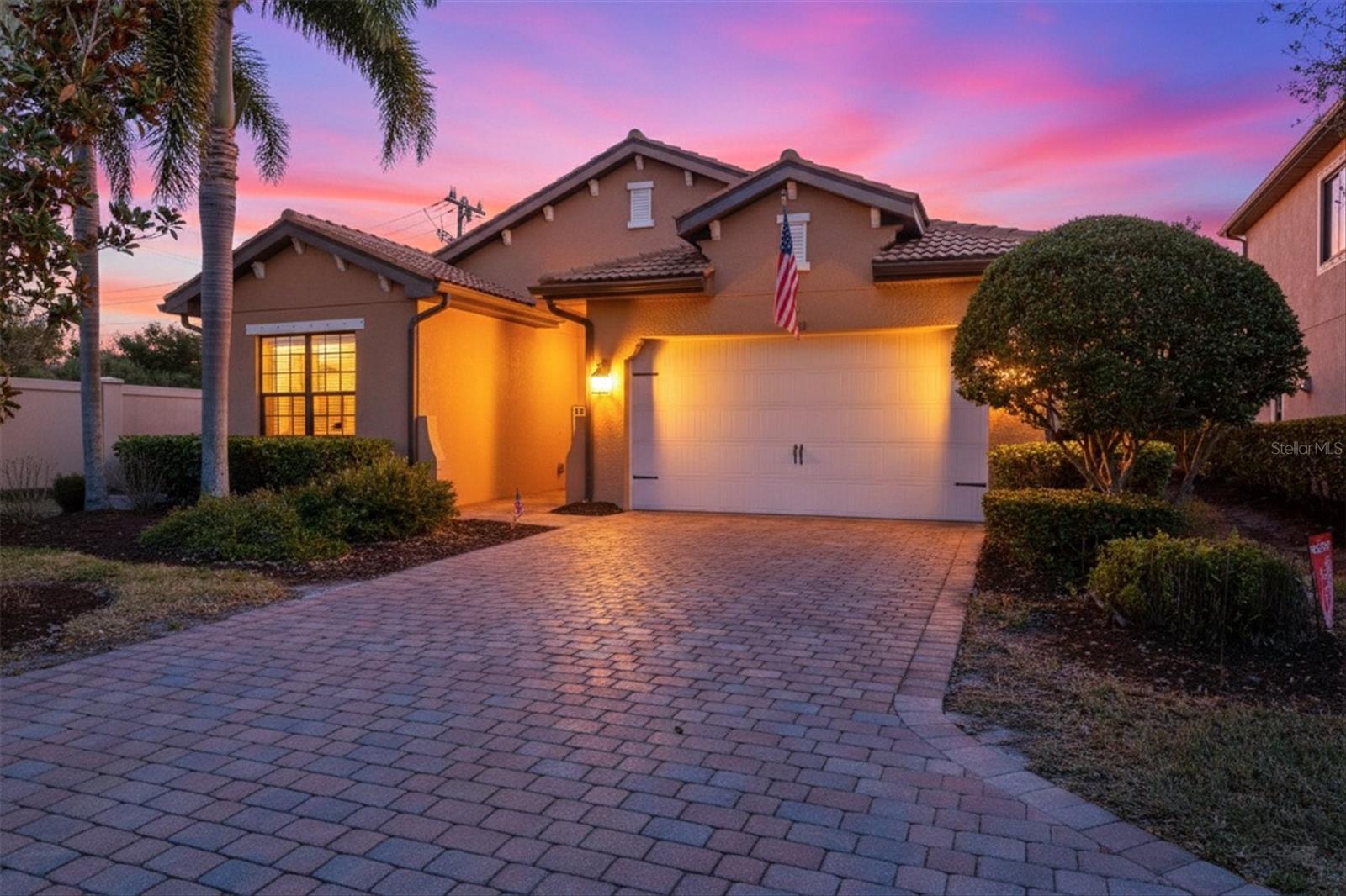 Image 2 of 66 For 1098 Bradberry Drive