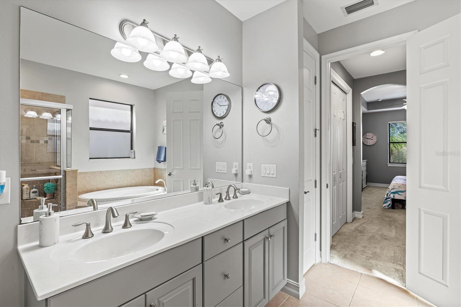 Image 23 of 66 For 1098 Bradberry Drive