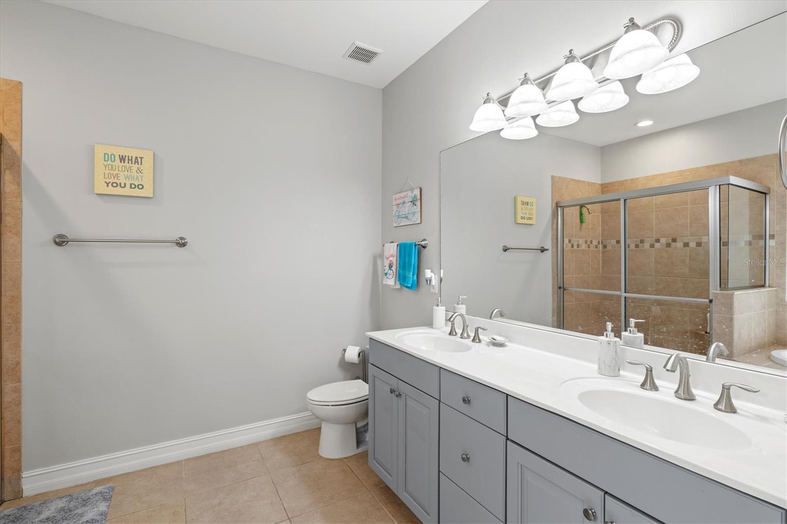 Image 24 of 66 For 1098 Bradberry Drive