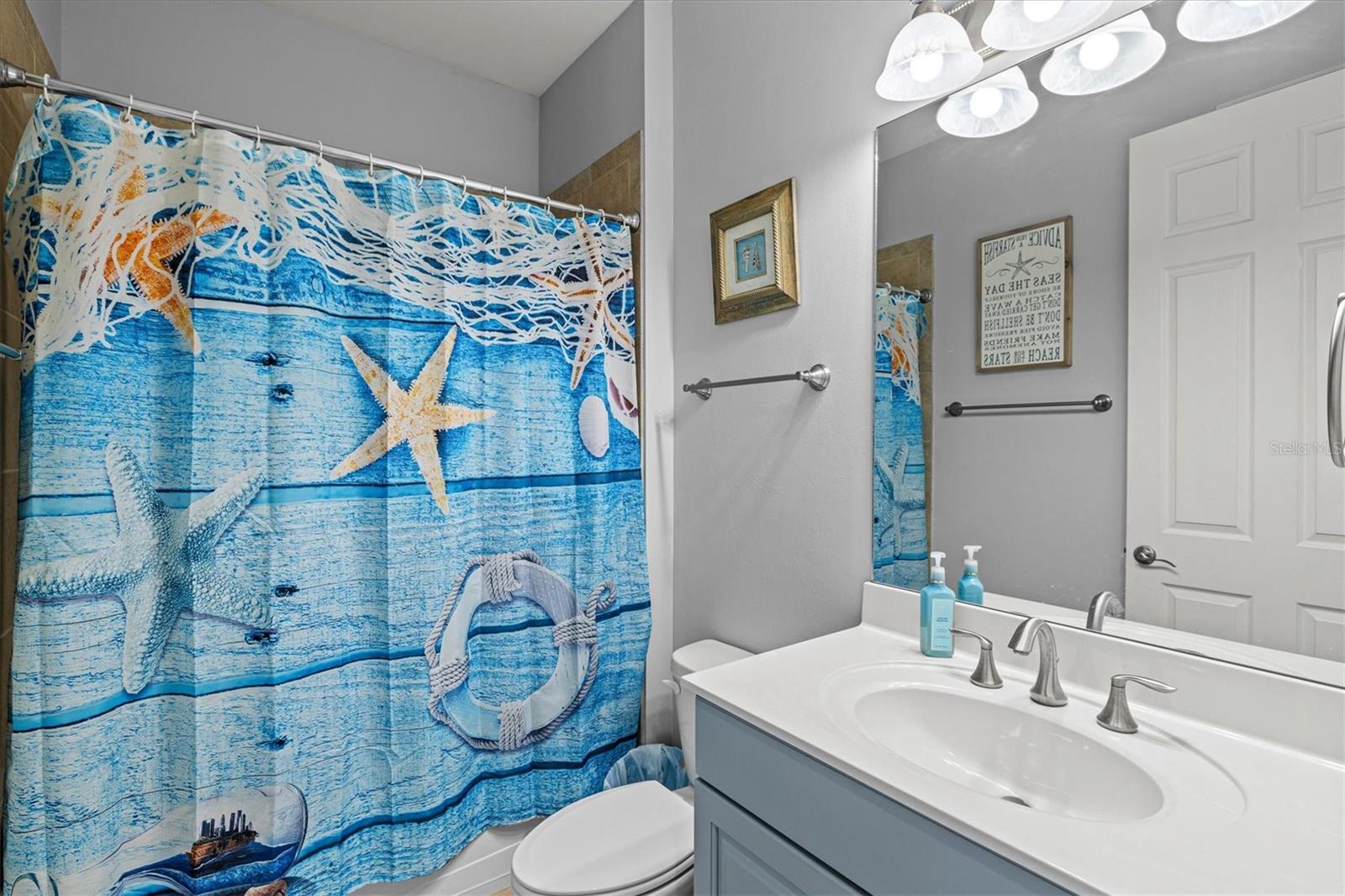 Image 28 of 66 For 1098 Bradberry Drive