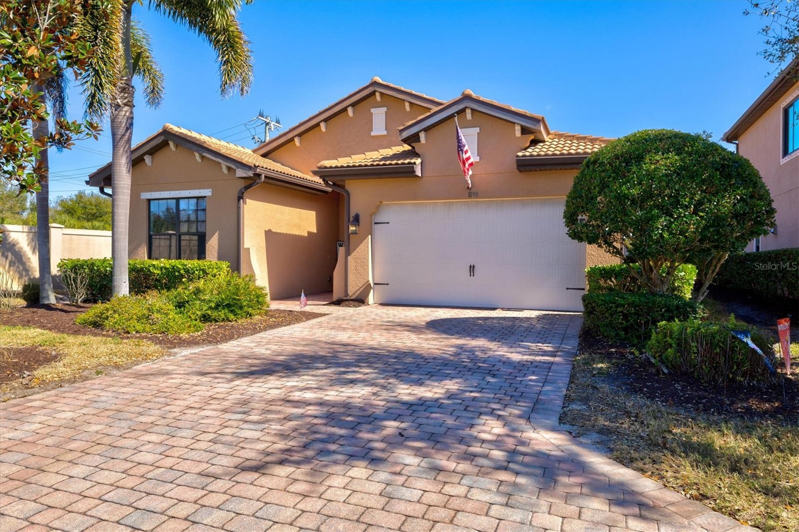 Image 4 of 66 For 1098 Bradberry Drive