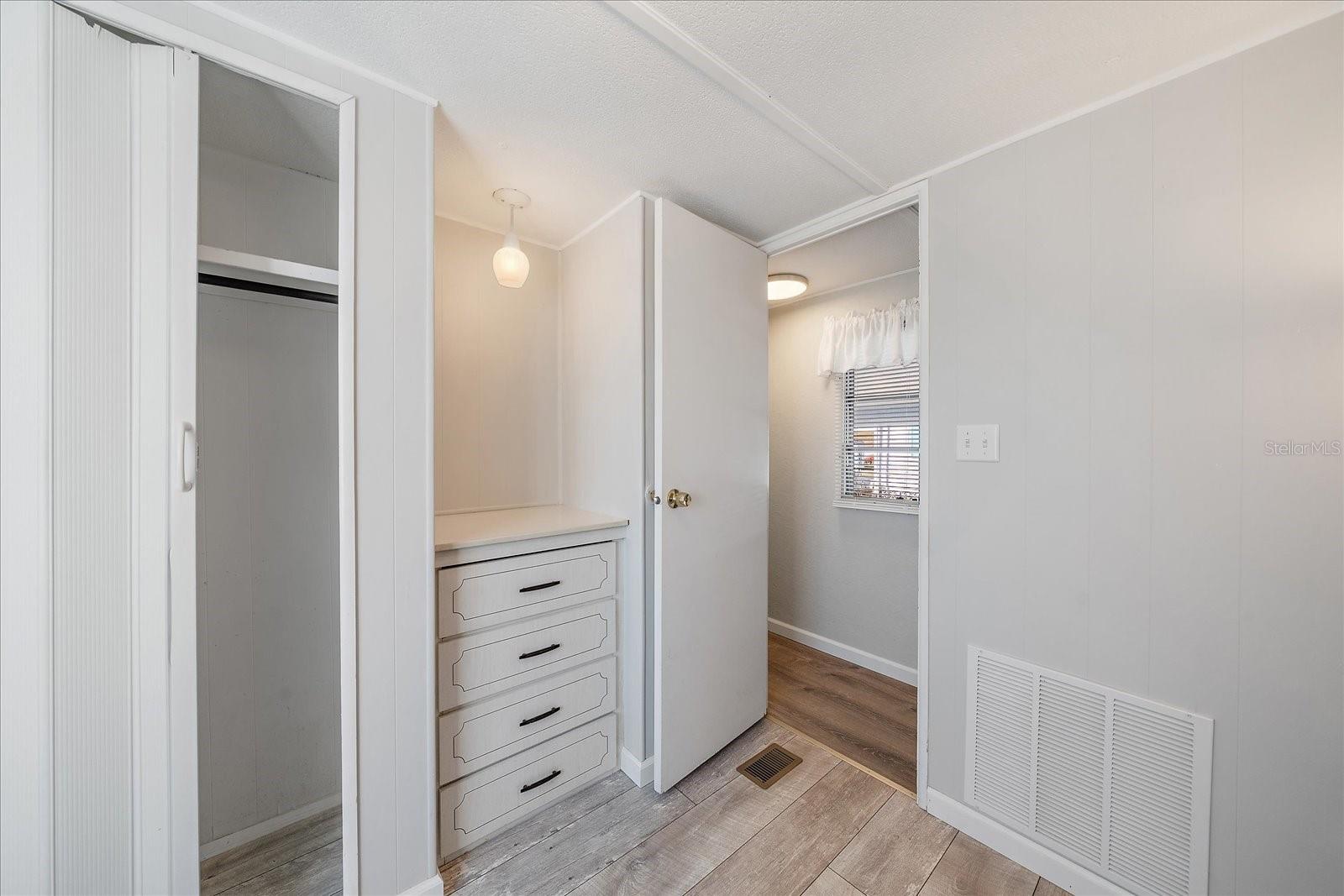 Image 17 of 24 For 84 Del Rio Drive