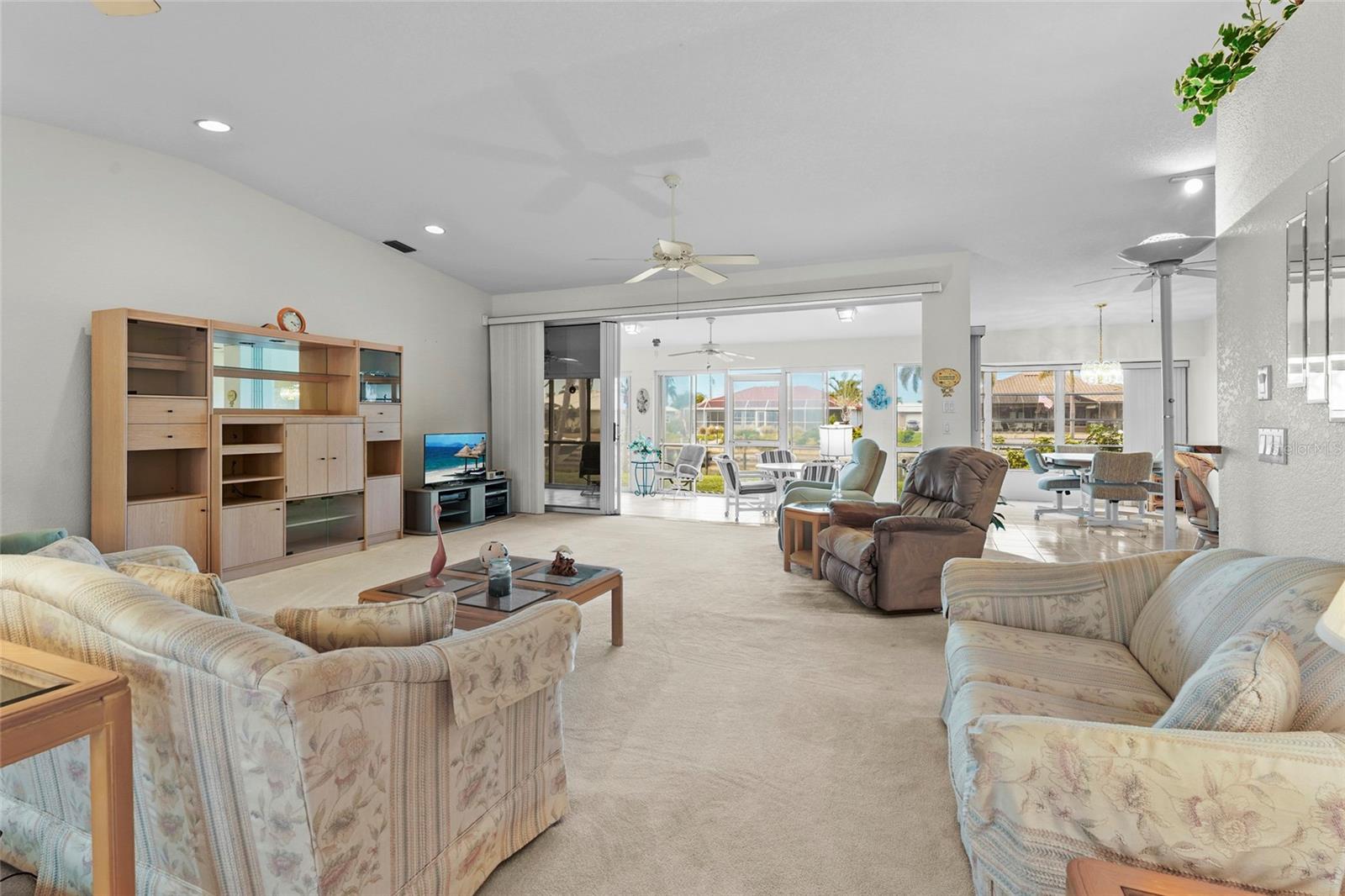 Image 15 of 56 For 1018 Francesca Court