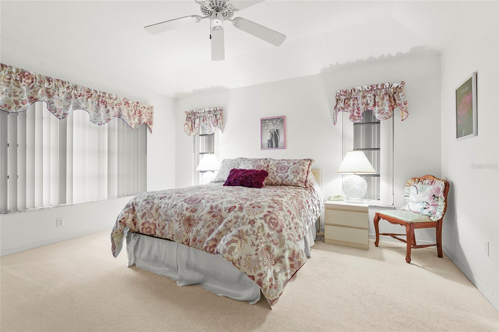 Image 28 of 56 For 1018 Francesca Court