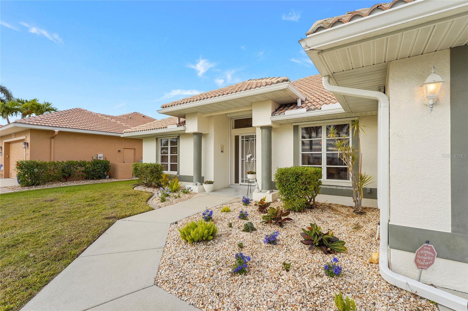 Image 7 of 56 For 1018 Francesca Court