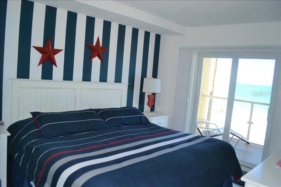 Image 12 of 15 For 2721 Gulf Of Mexico Drive 208