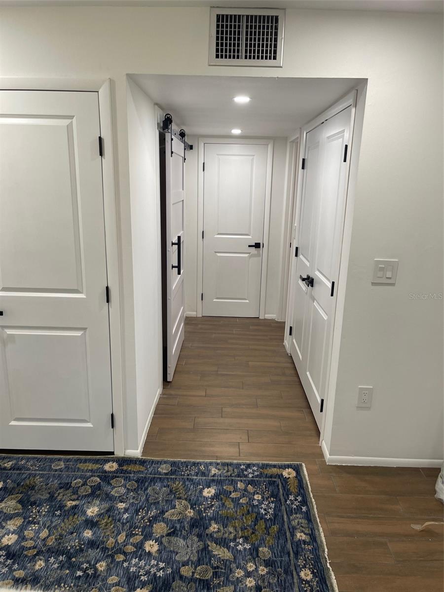 Image 27 of 35 For 2347 Beneva Terrace 2251