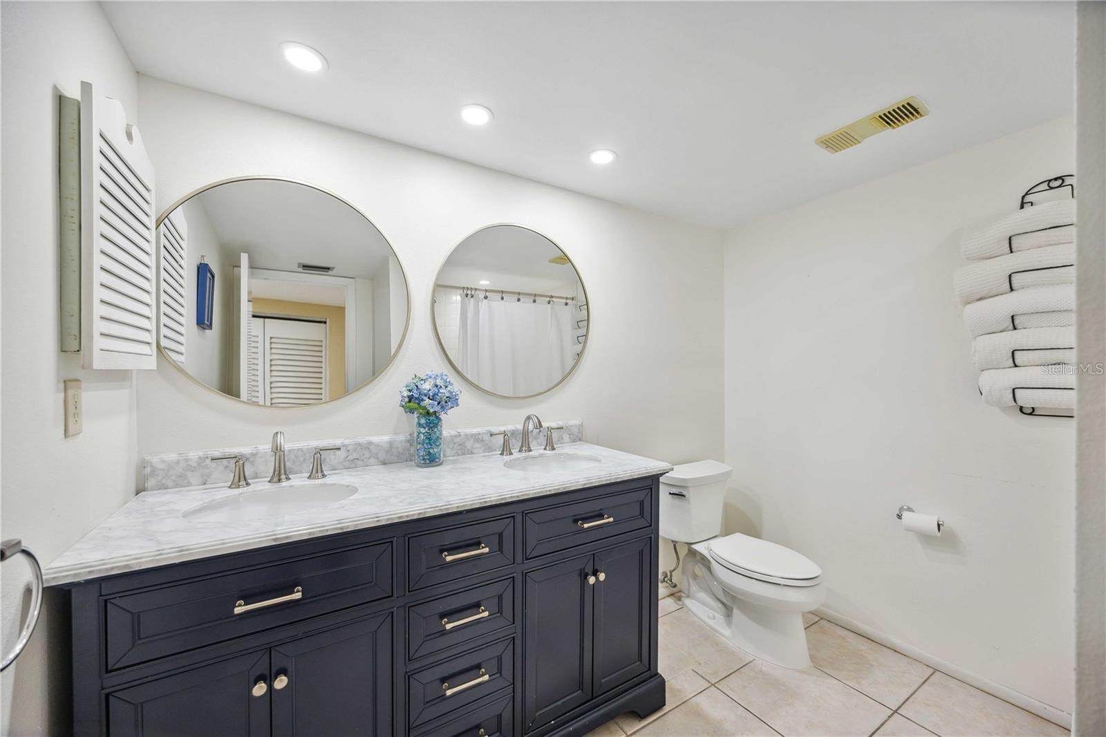 Image 34 of 35 For 2347 Beneva Terrace 2251