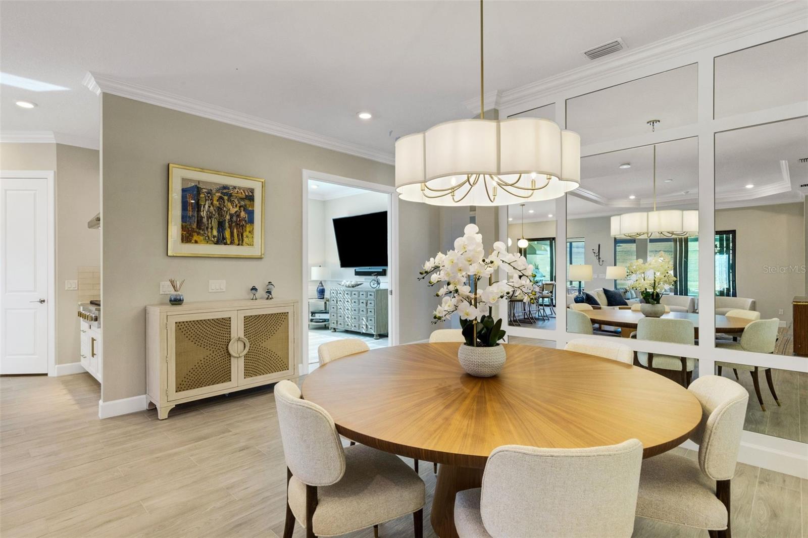 Image 15 of 96 For 6186 Grandview Hill Court