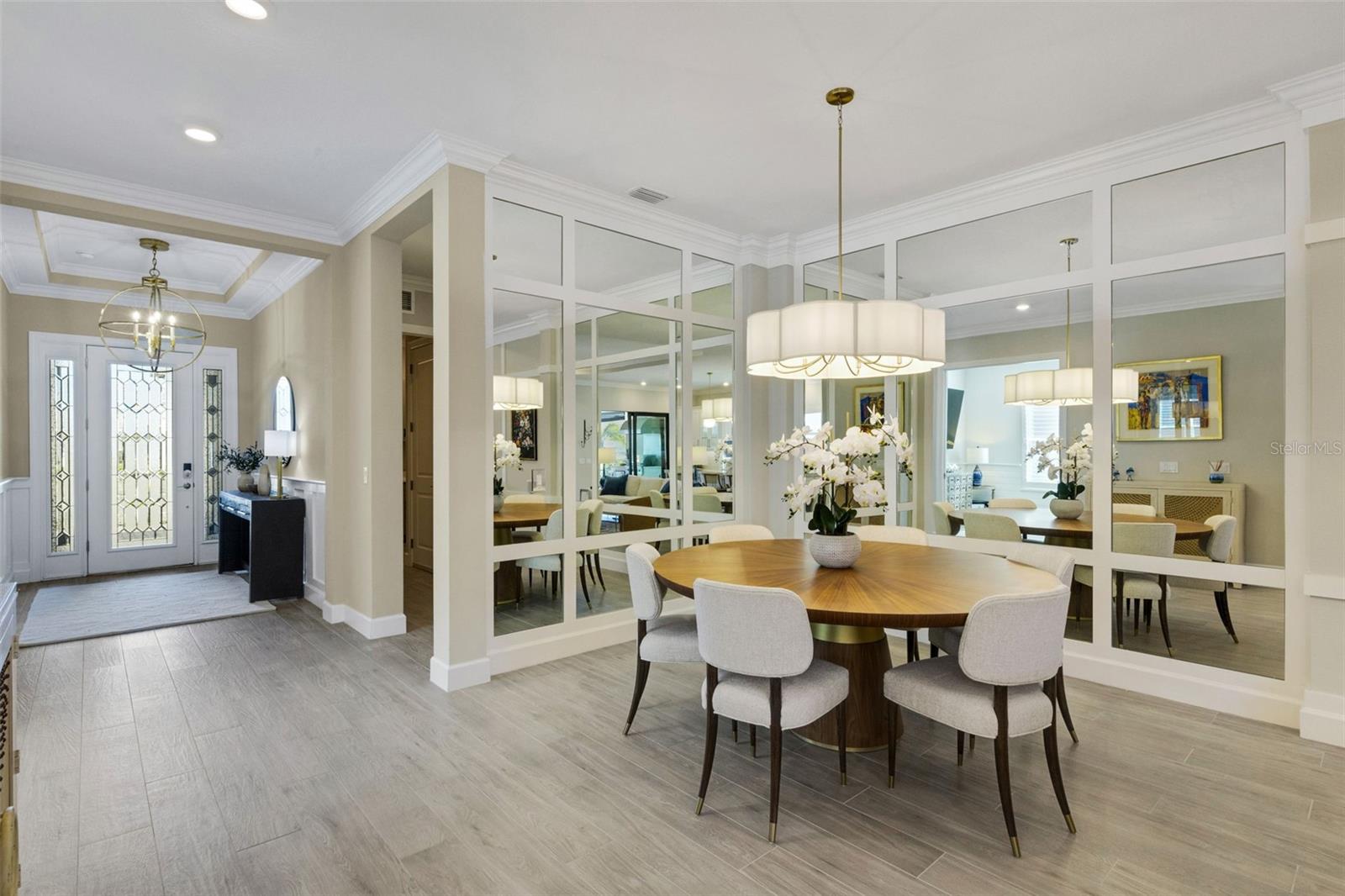 Image 16 of 96 For 6186 Grandview Hill Court