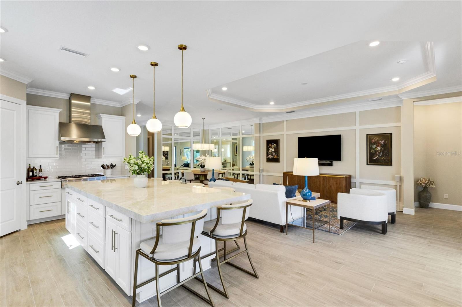 Image 22 of 96 For 6186 Grandview Hill Court