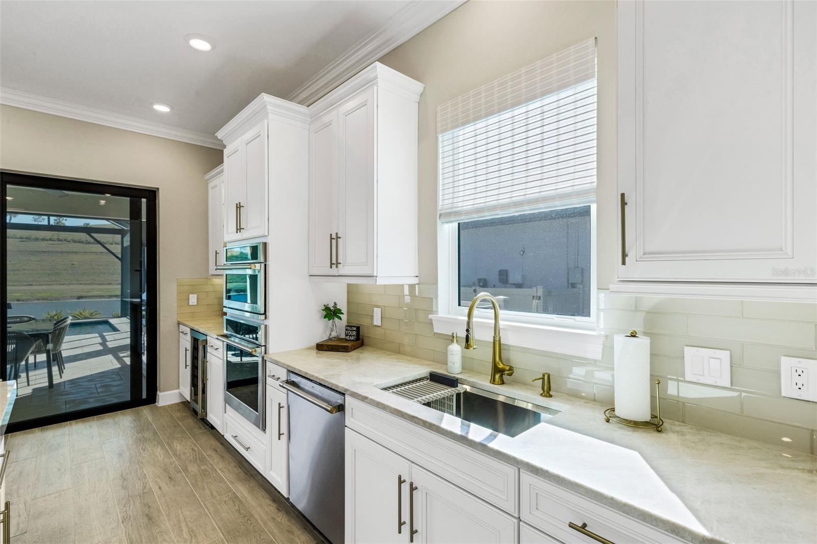 Image 26 of 96 For 6186 Grandview Hill Court