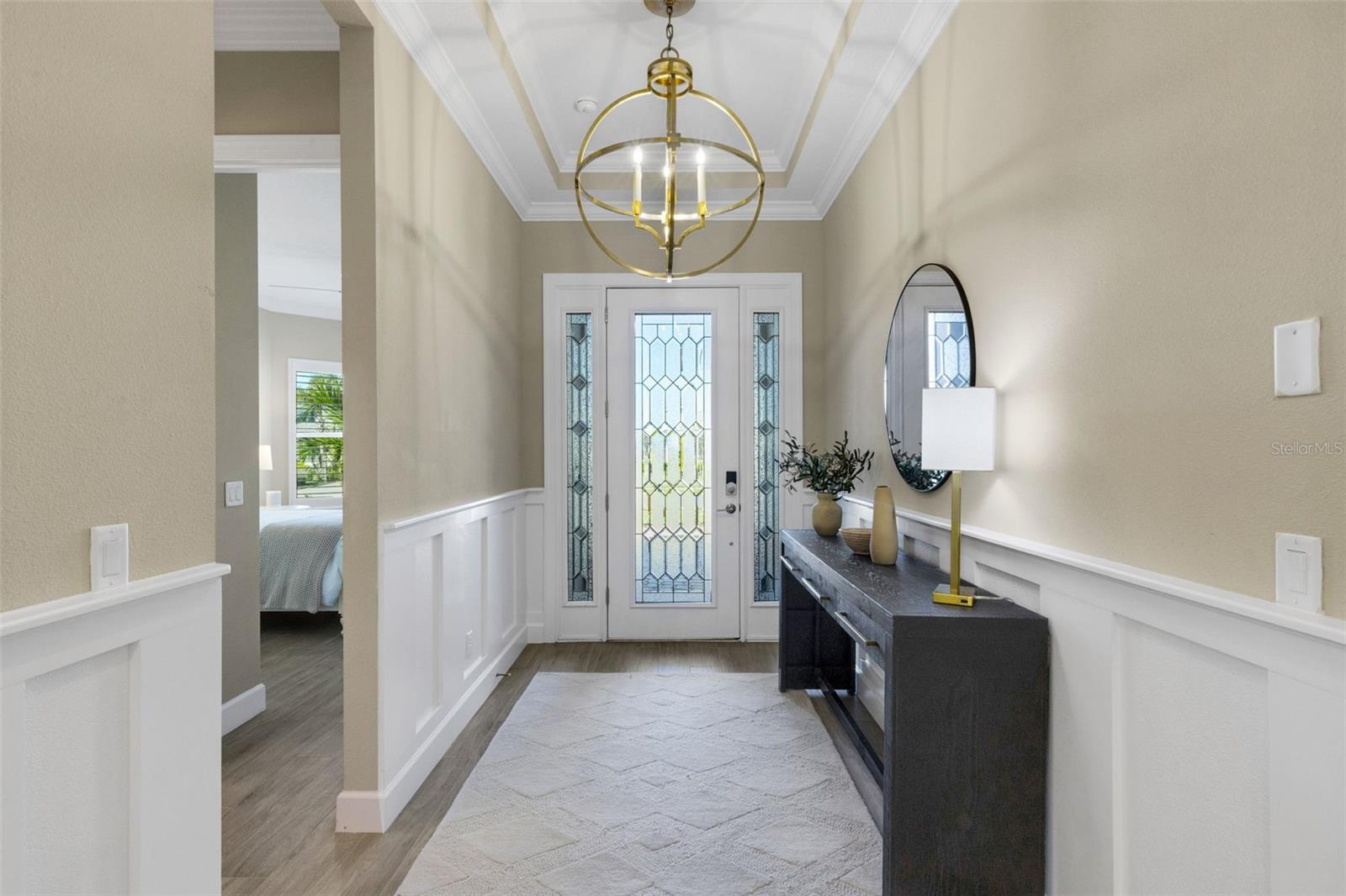 Image 4 of 96 For 6186 Grandview Hill Court