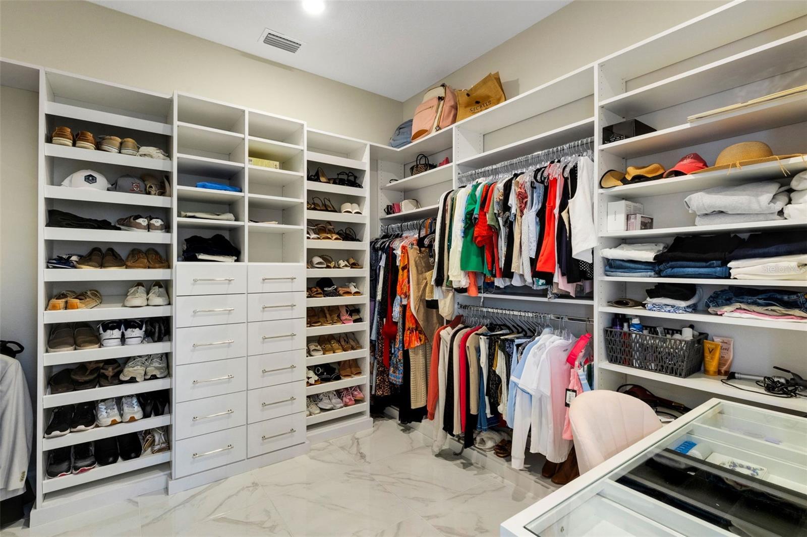 Image 42 of 96 For 6186 Grandview Hill Court