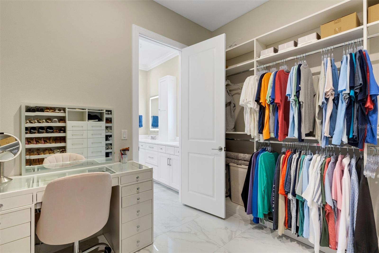 Image 44 of 96 For 6186 Grandview Hill Court