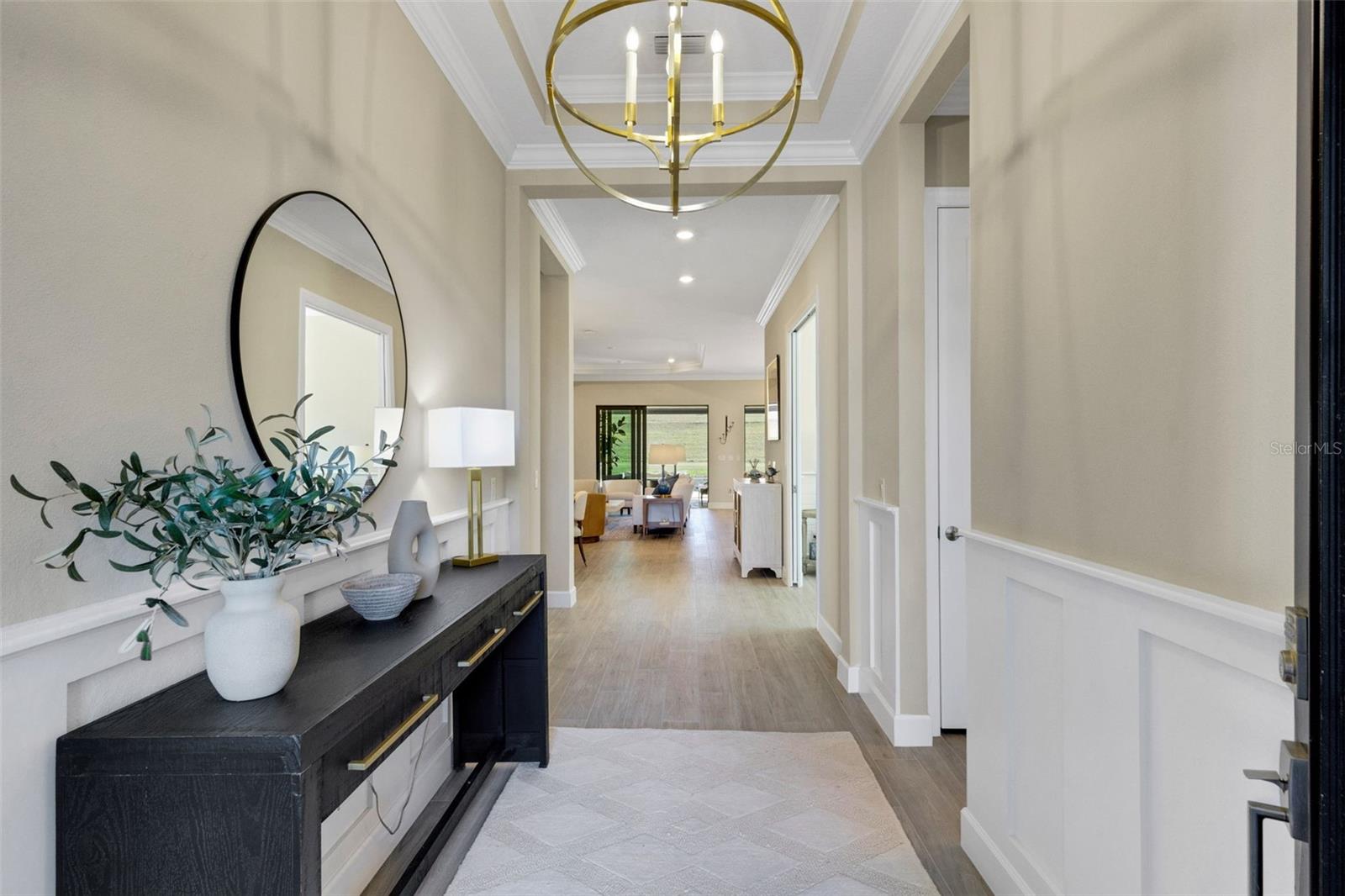 Image 5 of 96 For 6186 Grandview Hill Court