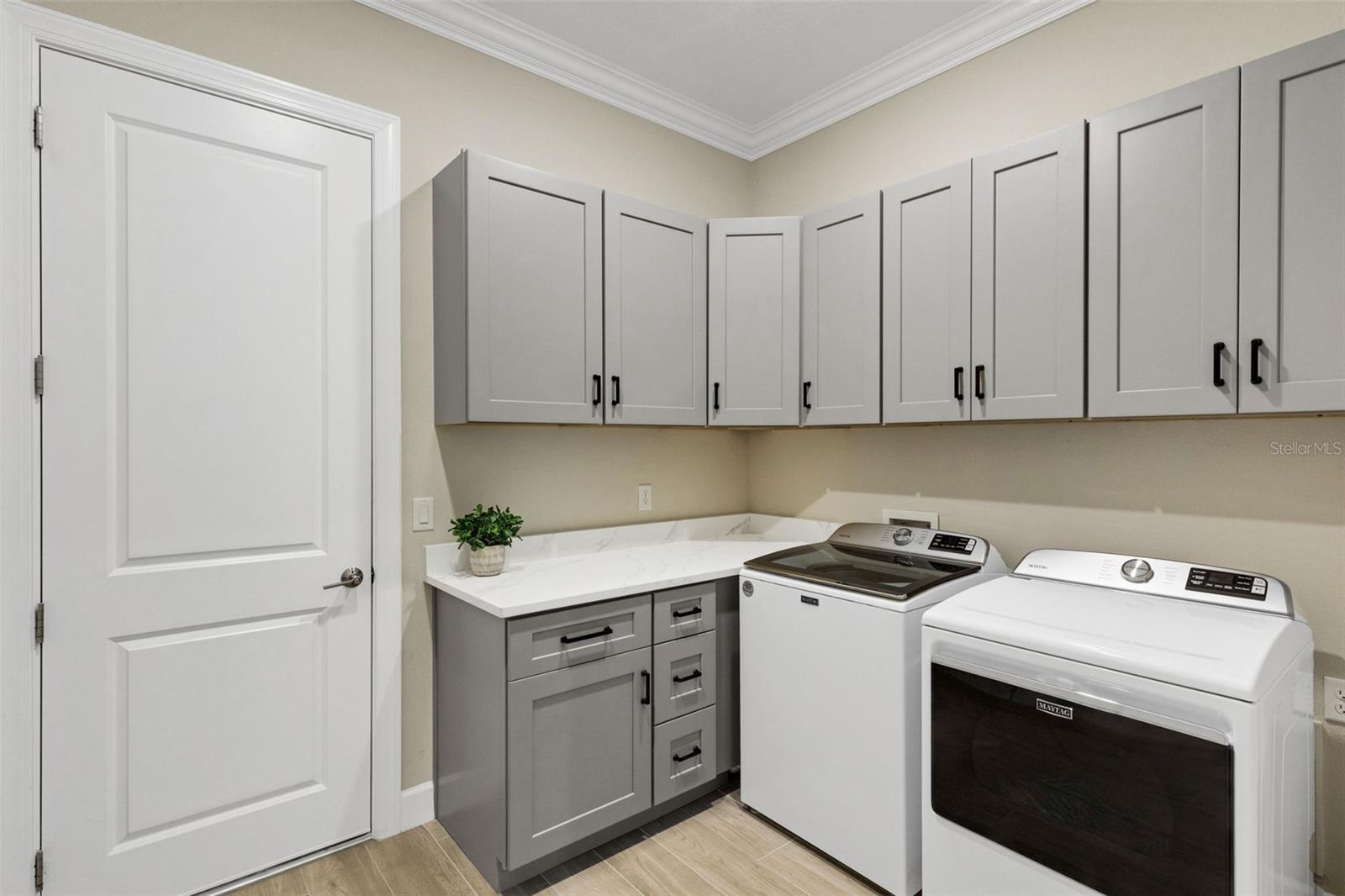 Image 54 of 96 For 6186 Grandview Hill Court