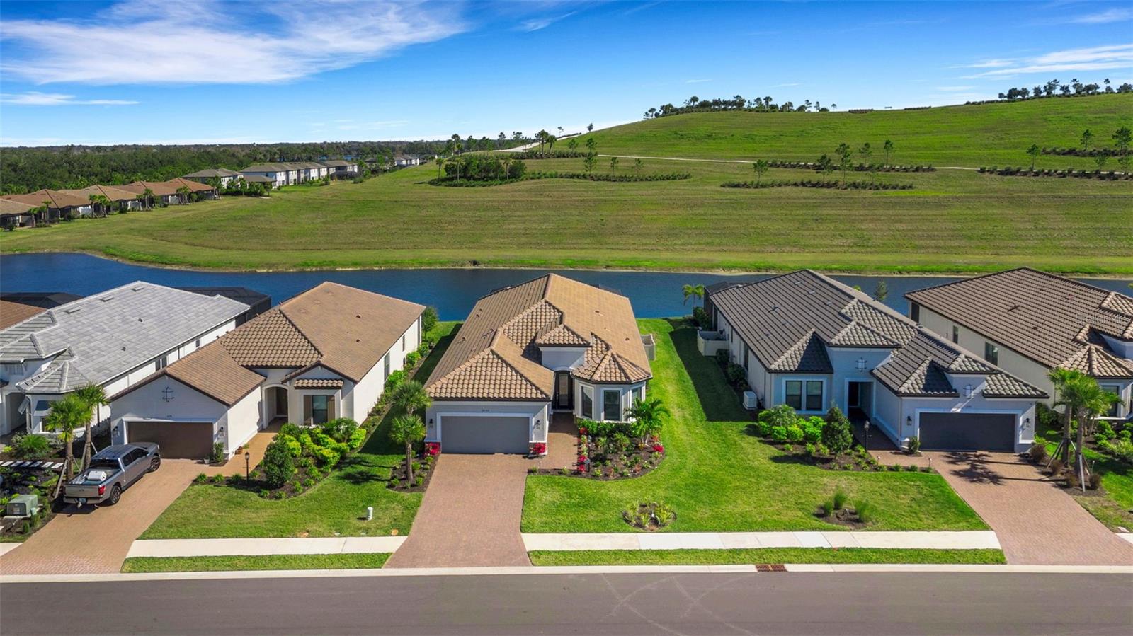 Image 74 of 96 For 6186 Grandview Hill Court