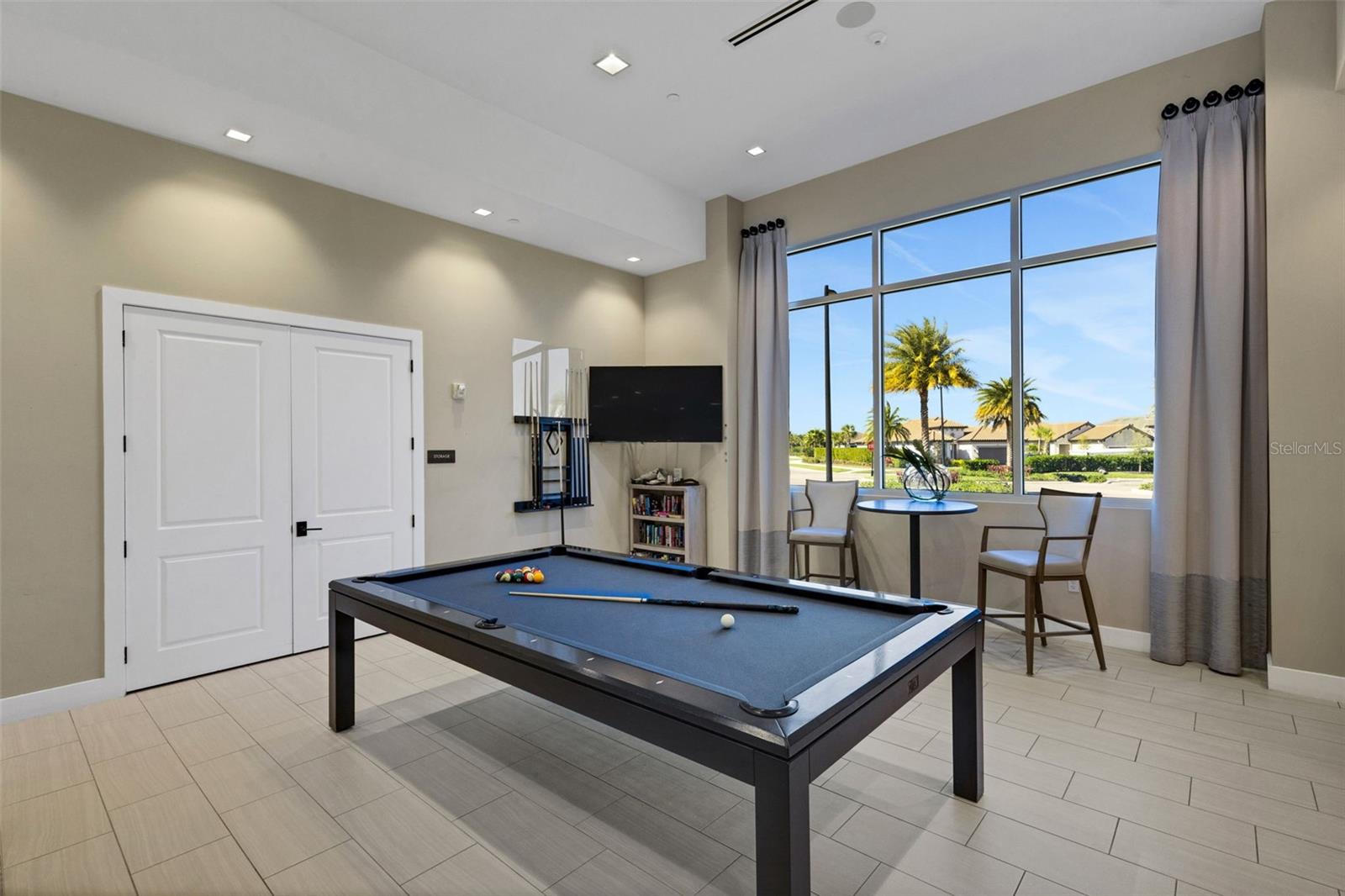 Image 85 of 96 For 6186 Grandview Hill Court