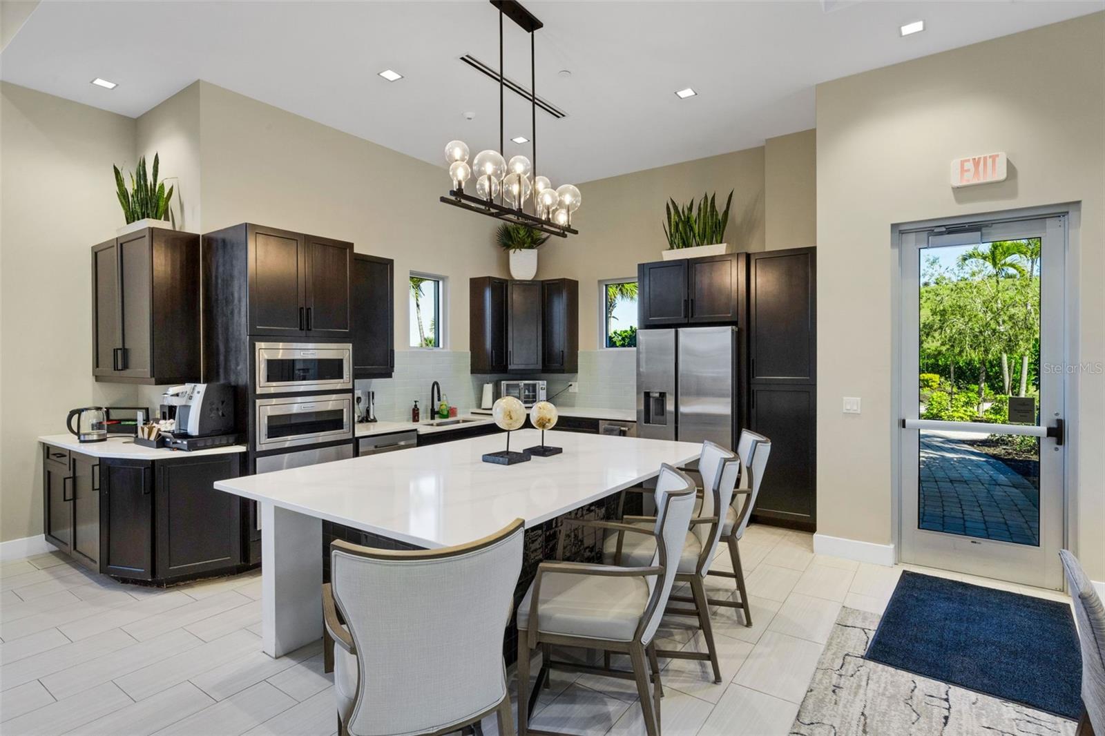 Image 87 of 96 For 6186 Grandview Hill Court