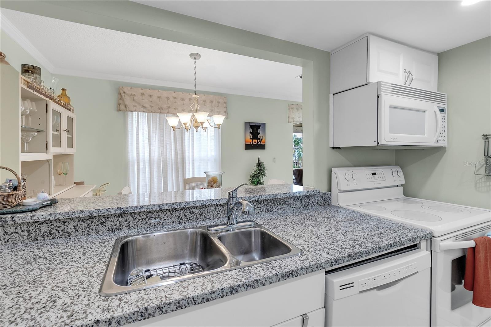 Image 14 of 37 For 6238 7th Avenue W 6238