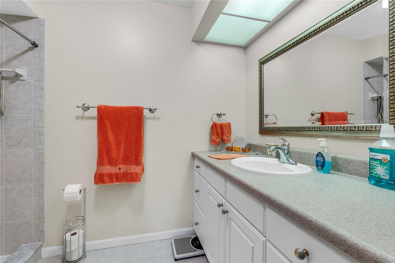 Image 20 of 37 For 6238 7th Avenue W 6238