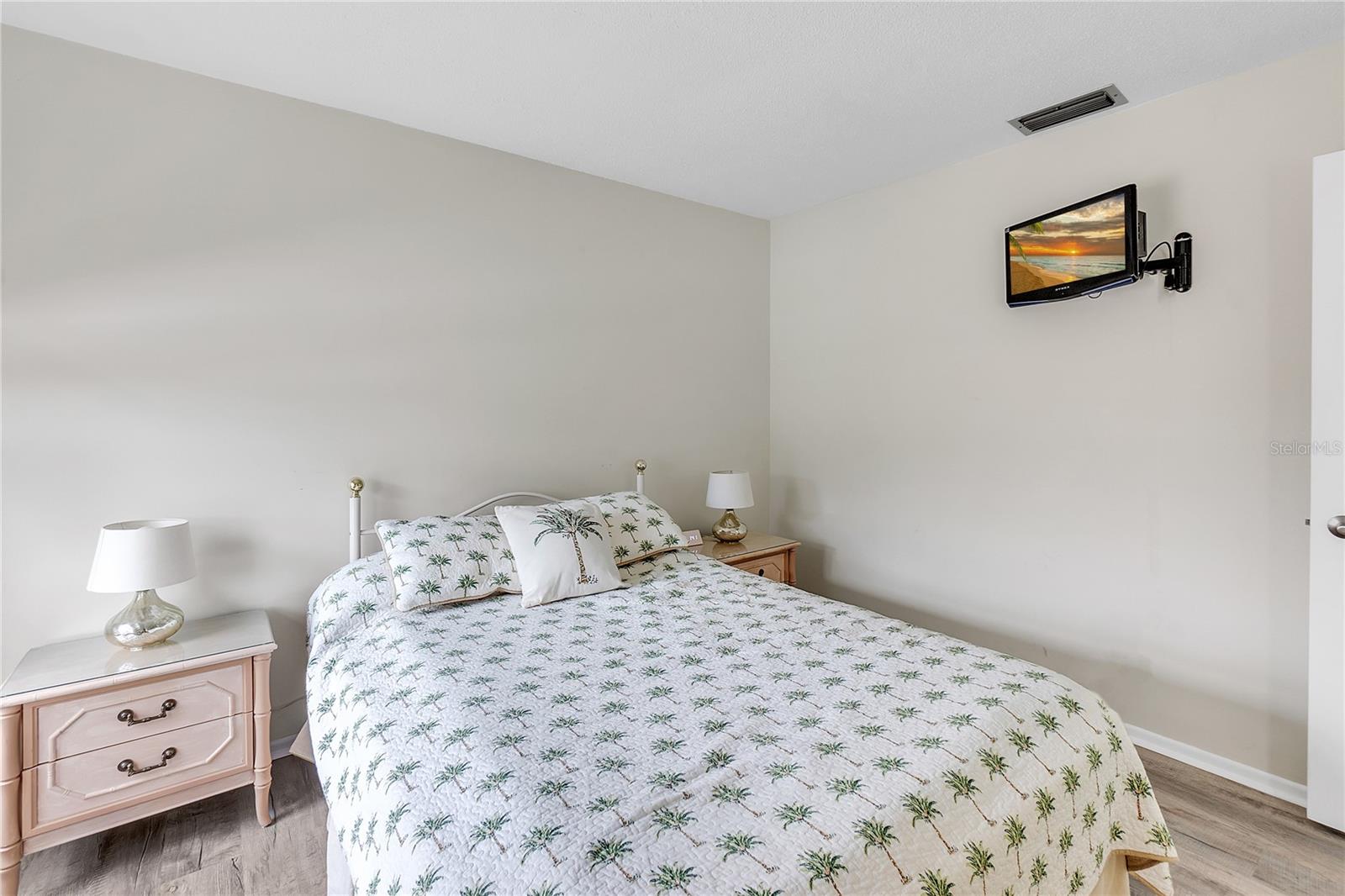 Image 23 of 37 For 6238 7th Avenue W 6238