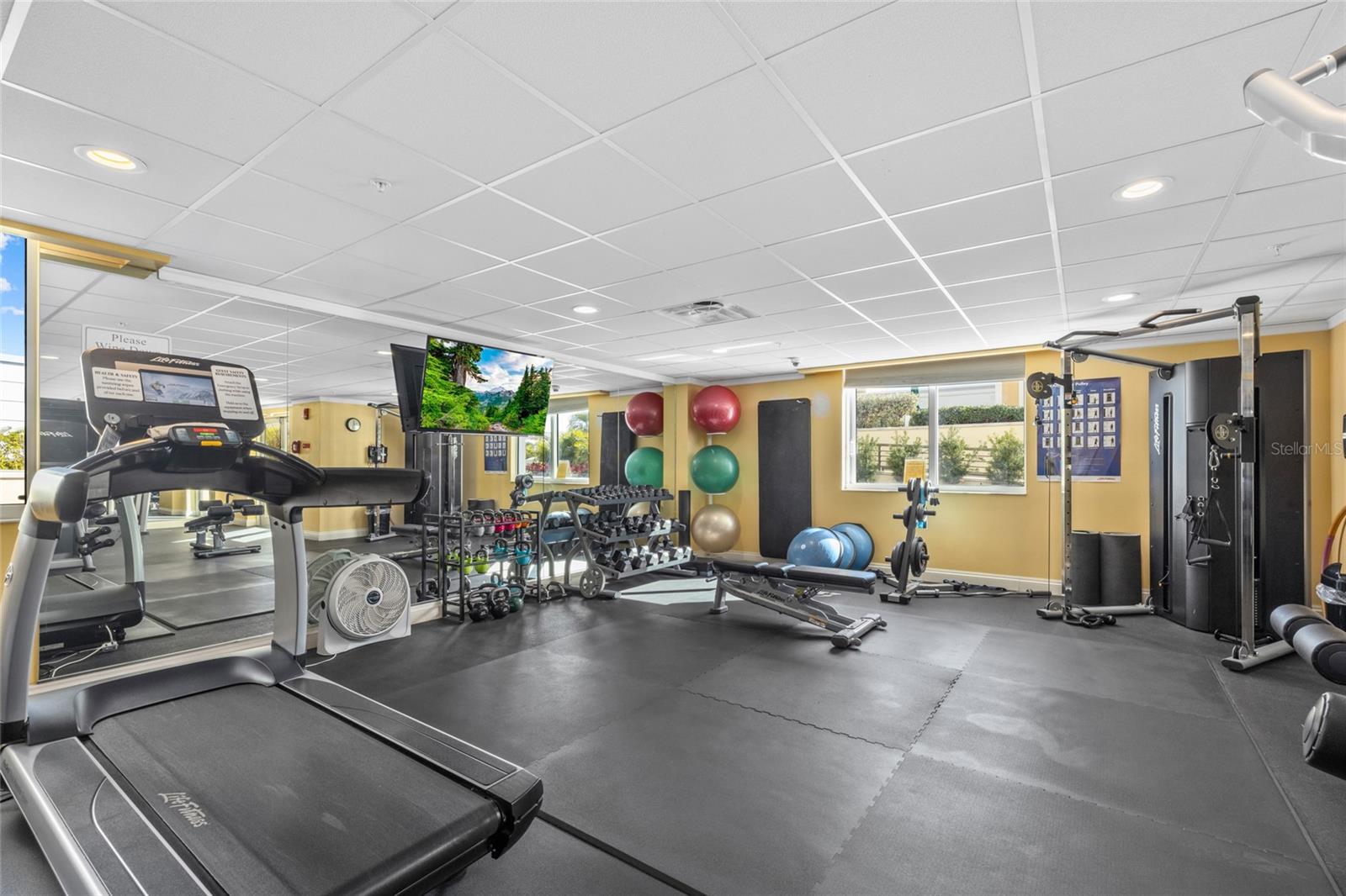 Image 35 of 79 For 800 Tamiami Trail 1512