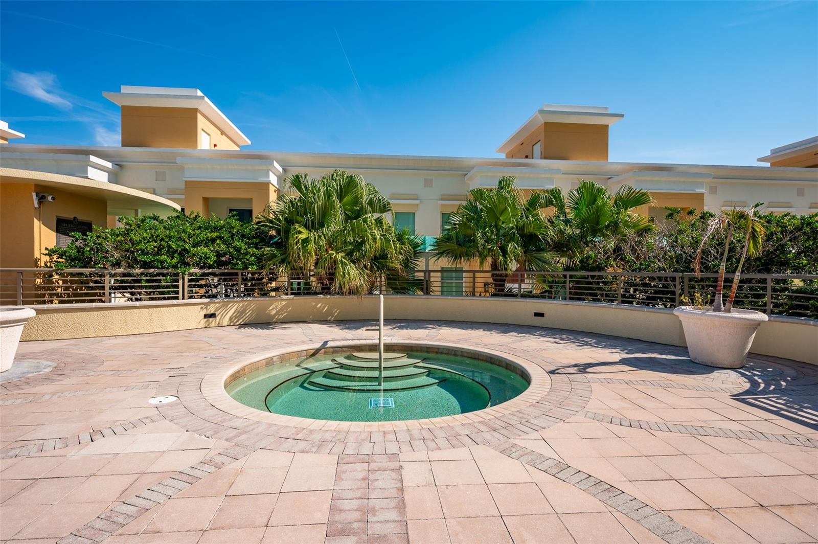 Image 40 of 79 For 800 Tamiami Trail 1512