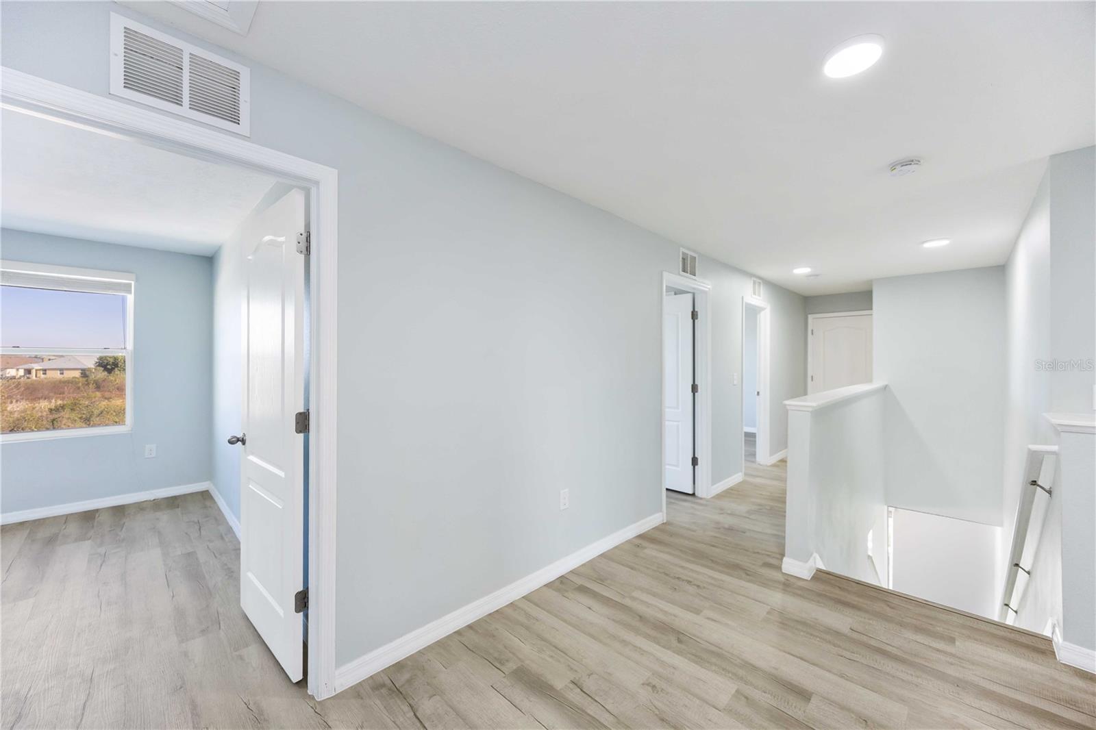 Image 24 of 61 For 415 Gris Sky Lane