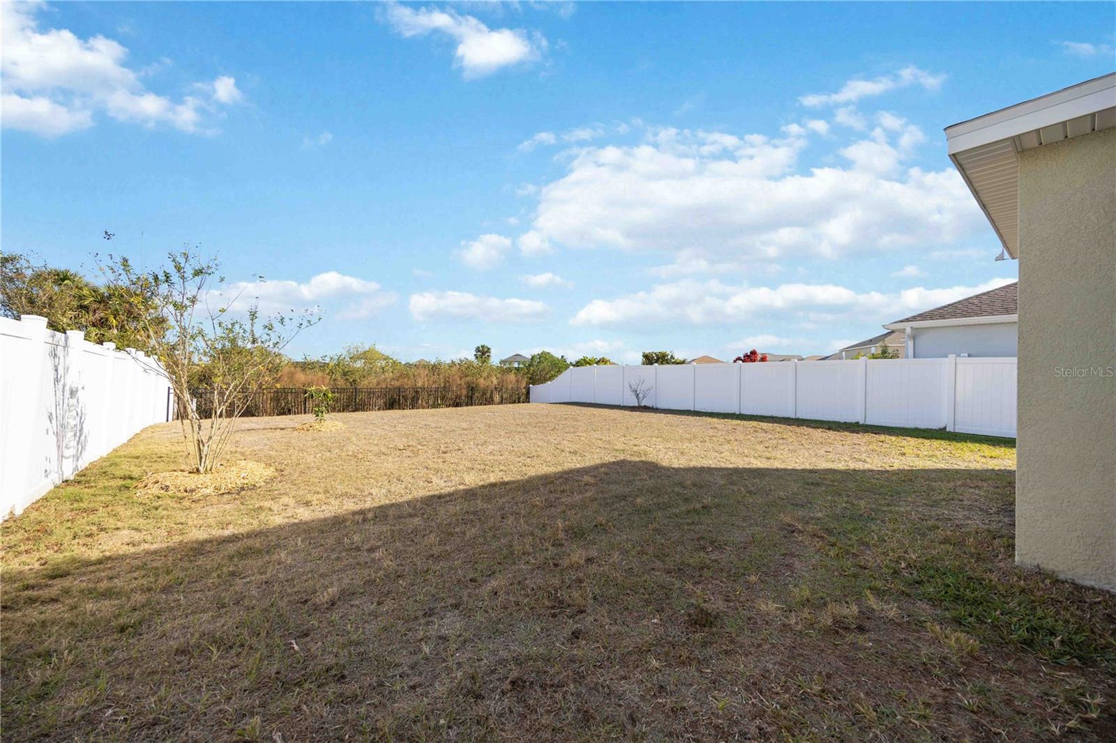 Image 33 of 61 For 415 Gris Sky Lane