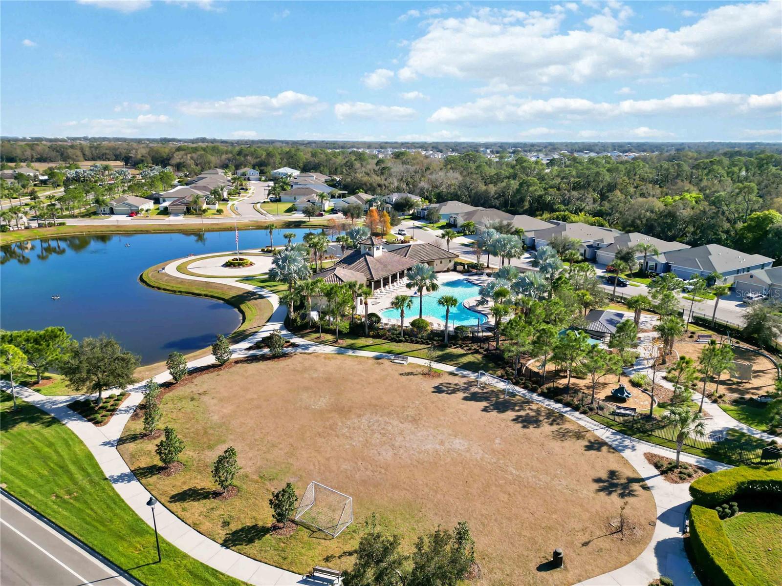 Image 39 of 61 For 415 Gris Sky Lane